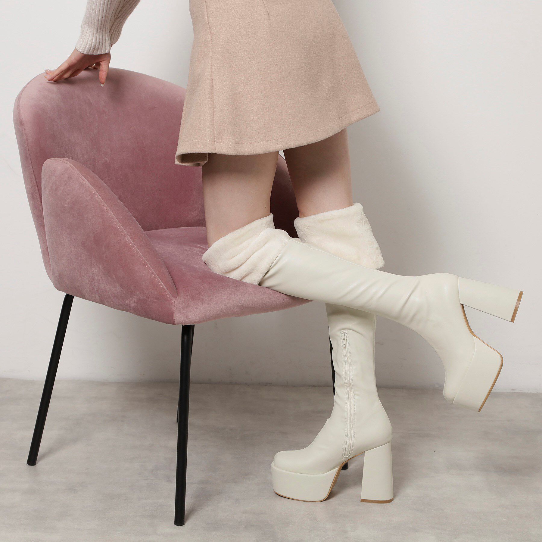 ESPERANZA「【ラク盛り／ニーハイブーツ】リピーター続出／脚長美脚 フェイクファーニーハイブーツ」|ショートブーツ|