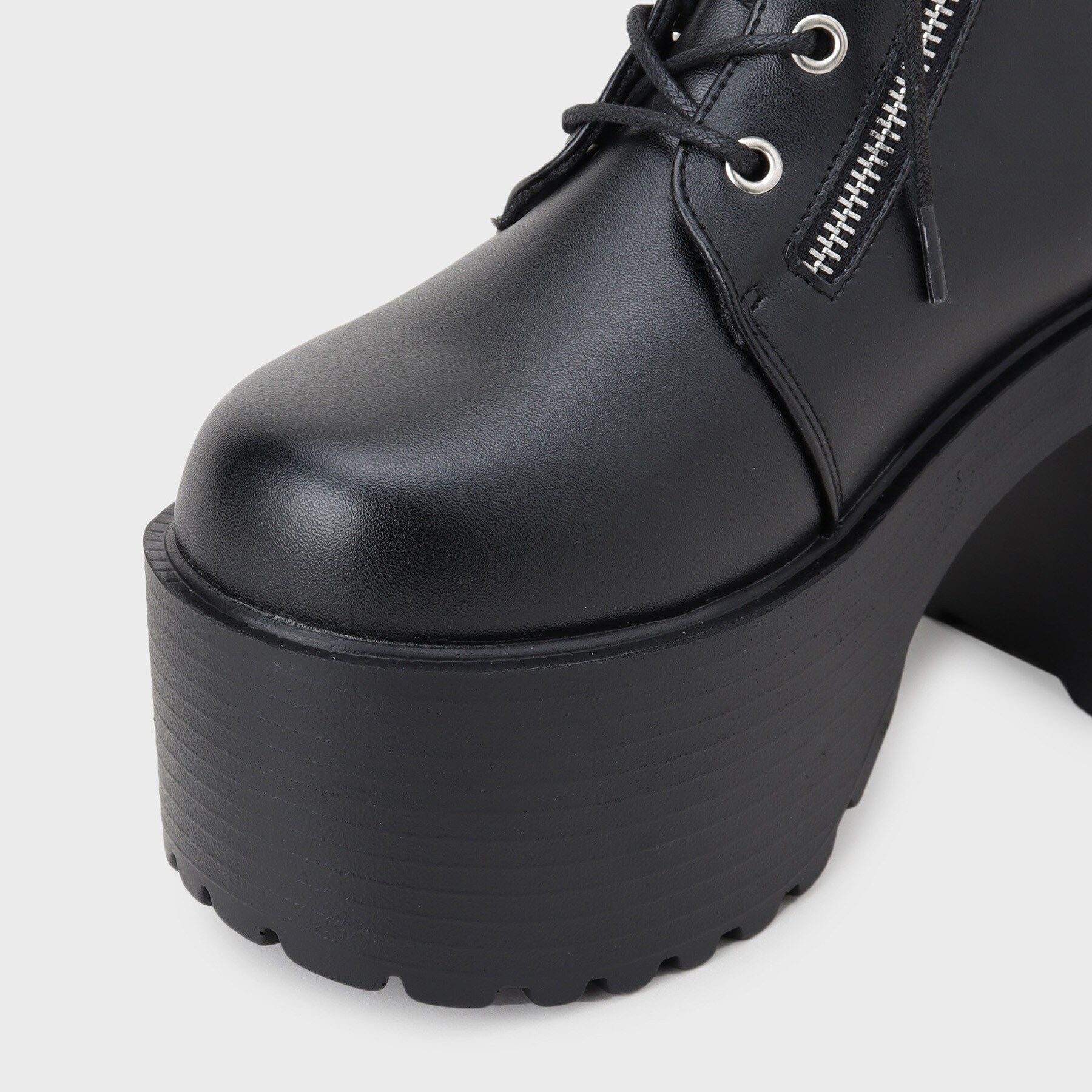 csT&P「厚底サイドジップミドル丈ブーツ」|ショートブーツ|