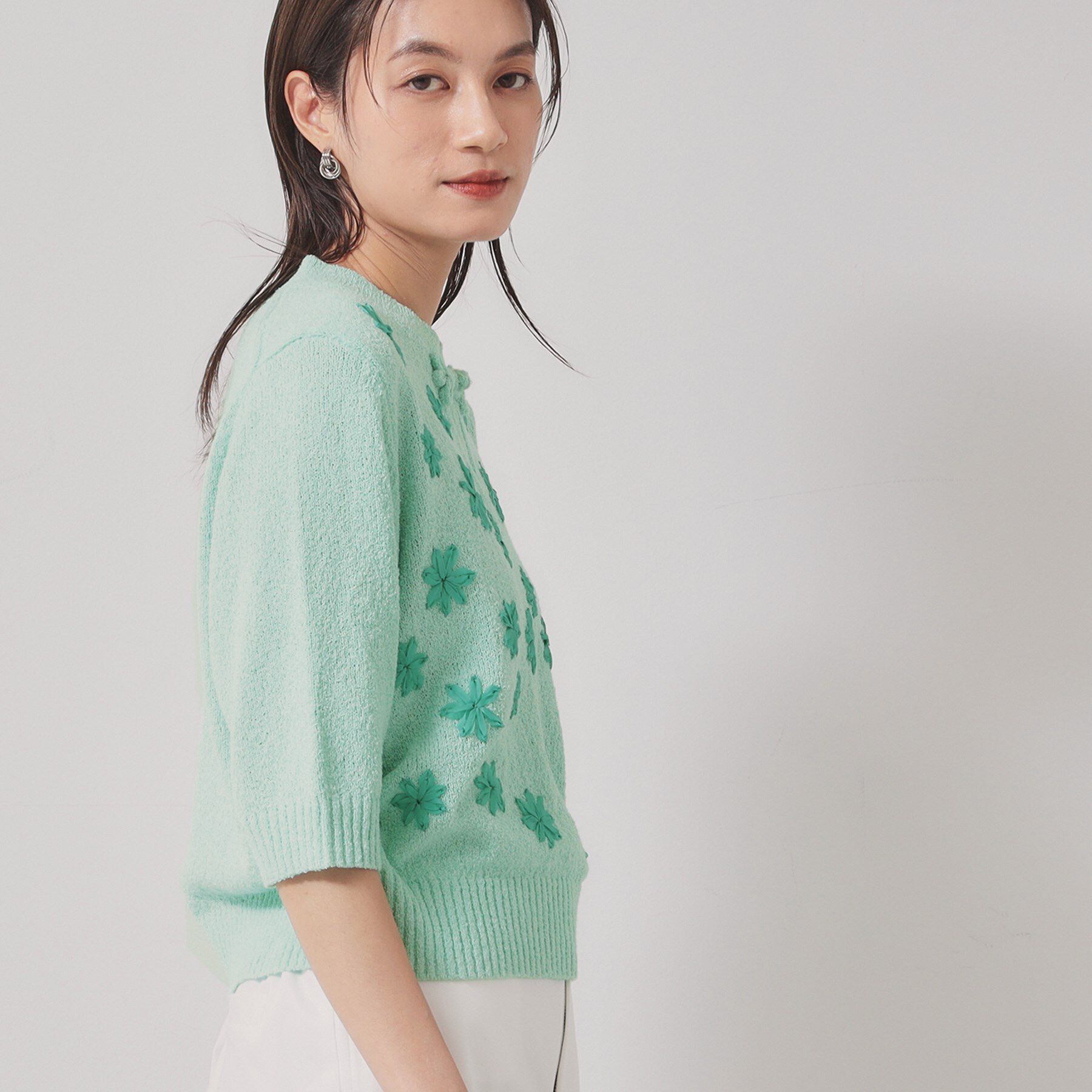 SunaUna「【手刺繍／花モチーフ】チャイナカラーニット」|ニット・セーター|