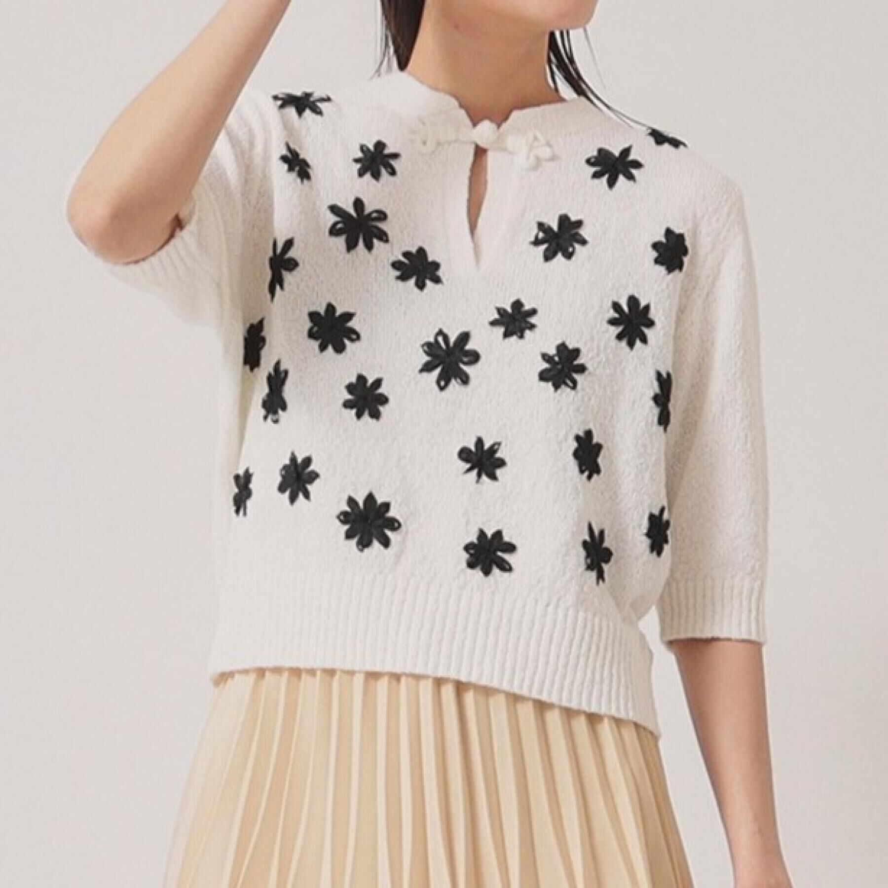 SunaUna「【手刺繍／花モチーフ】チャイナカラーニット」|ニット・セーター|