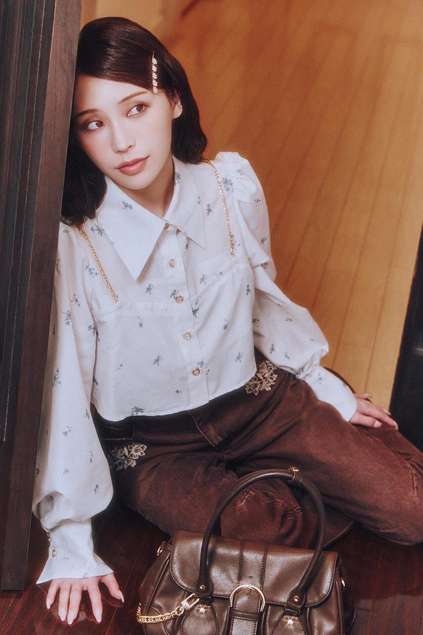 rienda「チェーンデザインシャーリングブラウス」|シャツ・ブラウス|柄WHT5