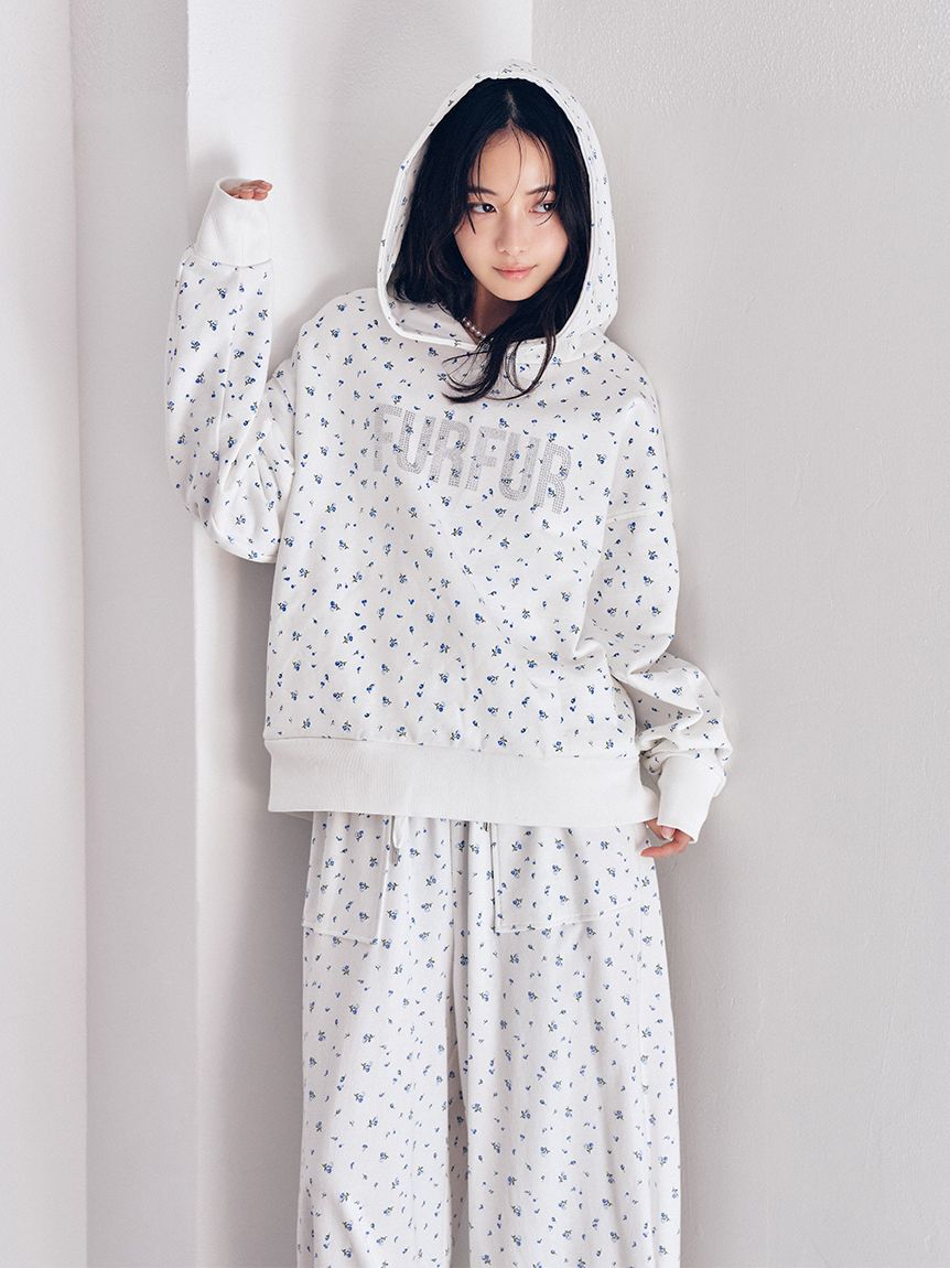 FURFUR「【限定カラー】ミニフラワープリントスウェットパンツ」|チノ|