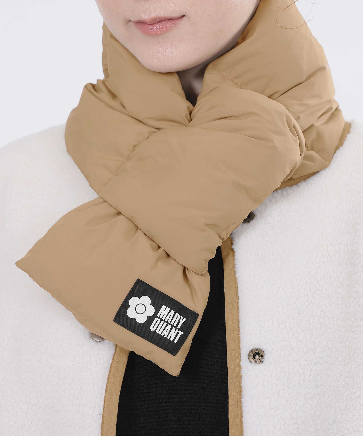 MARY QUANT「ポケッタブルダウン マフラー」|マフラー|