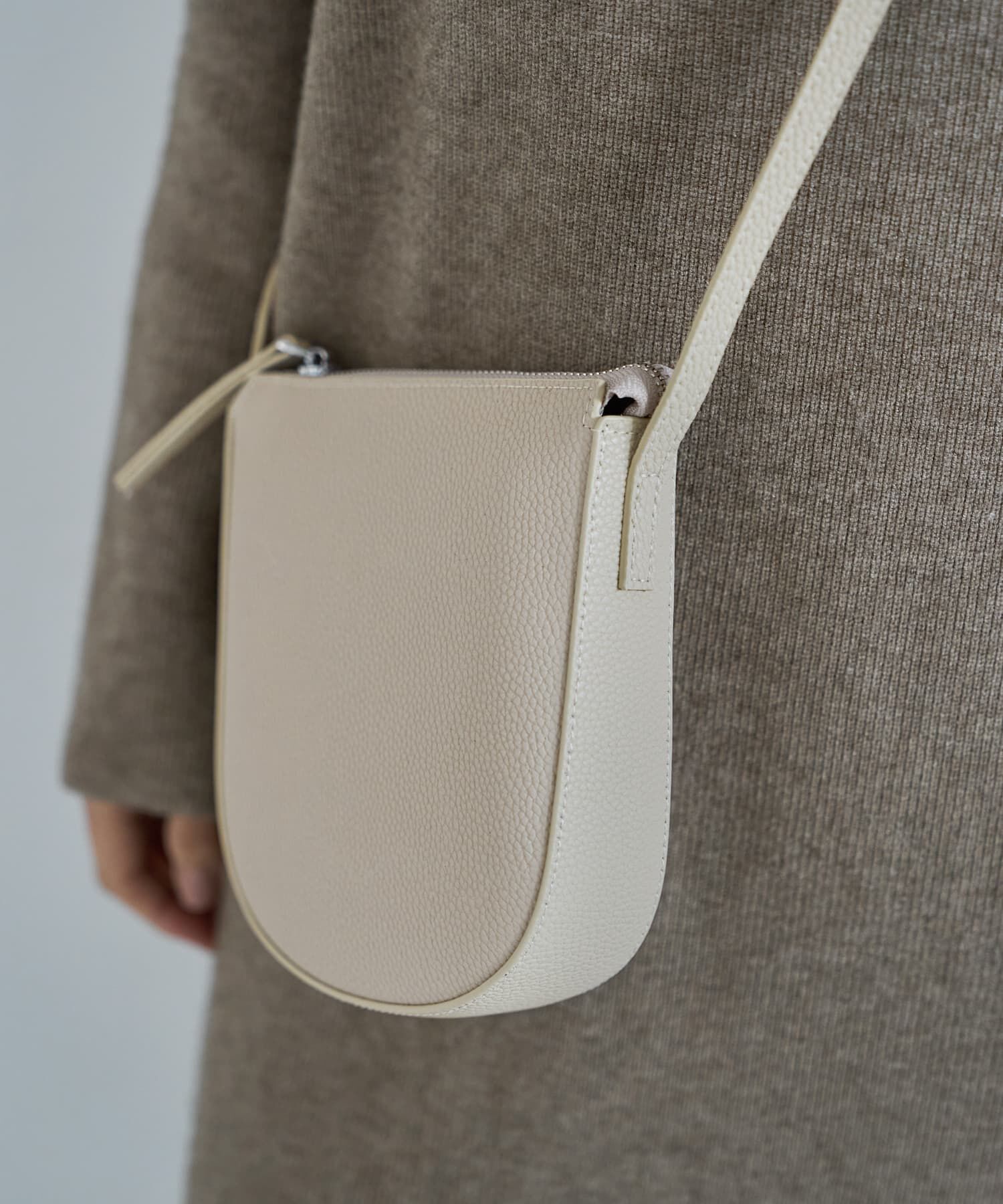 STYLE DELI「【DELI by】本革スマートショルダーポーチ」|ショルダー・メッセンジャー|