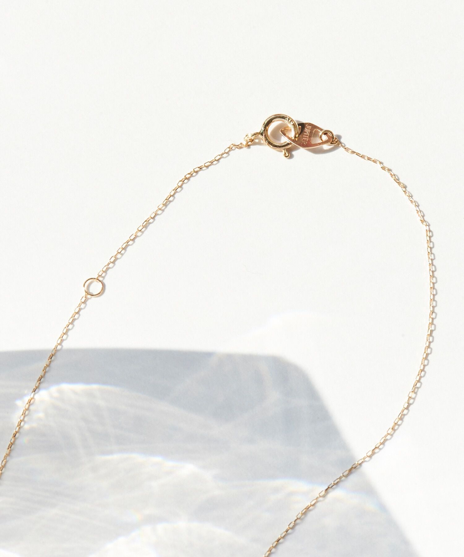 JUPITER「【K10】リボンモチーフダイヤモンドネックレス＜全長約40.5cm(調節した時の長さ37㎝)>」|ネックレス|