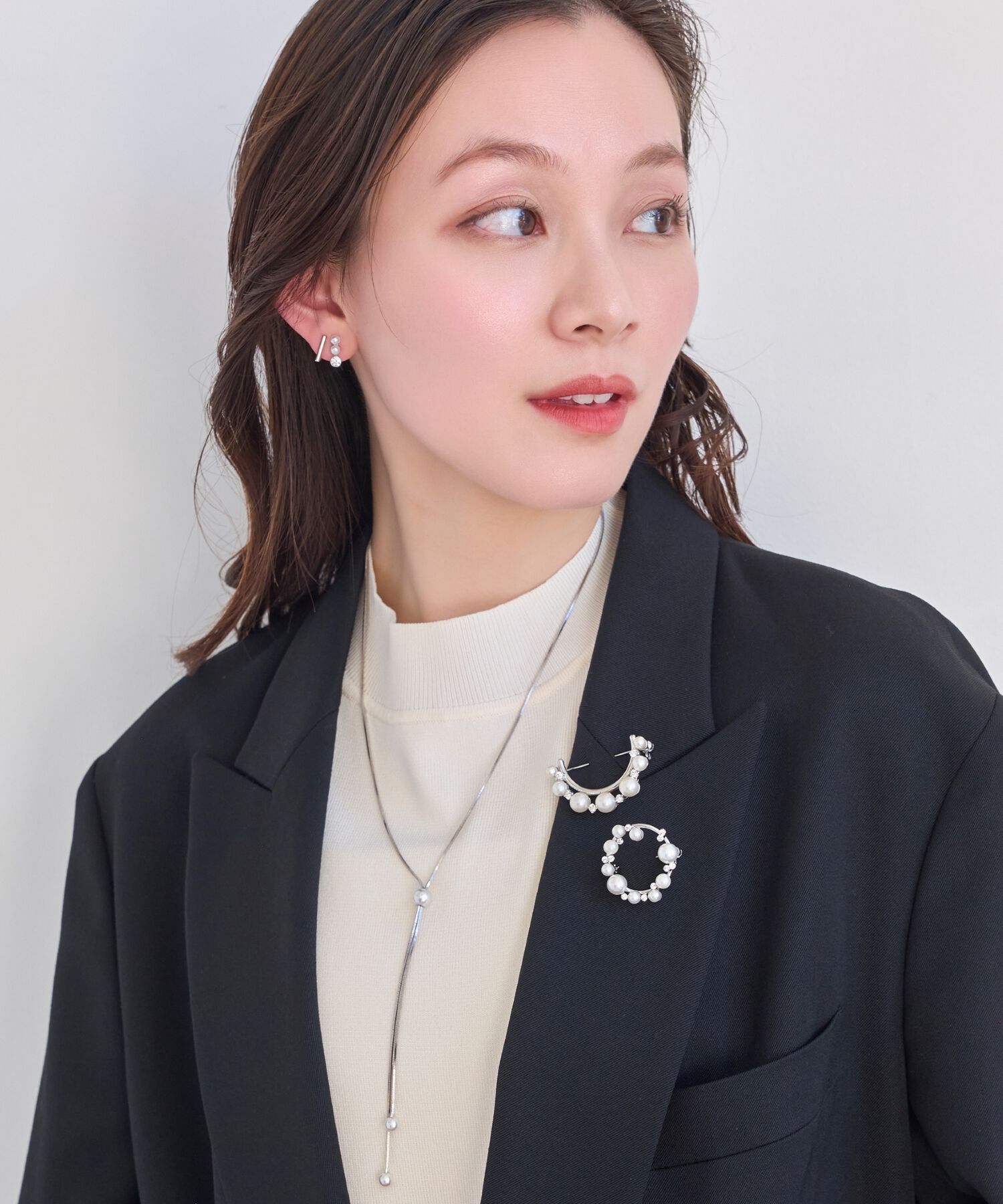 Phoebe「フォーマルパールビジューサークルブローチ　シルバー」|ブローチ・コサージュ|