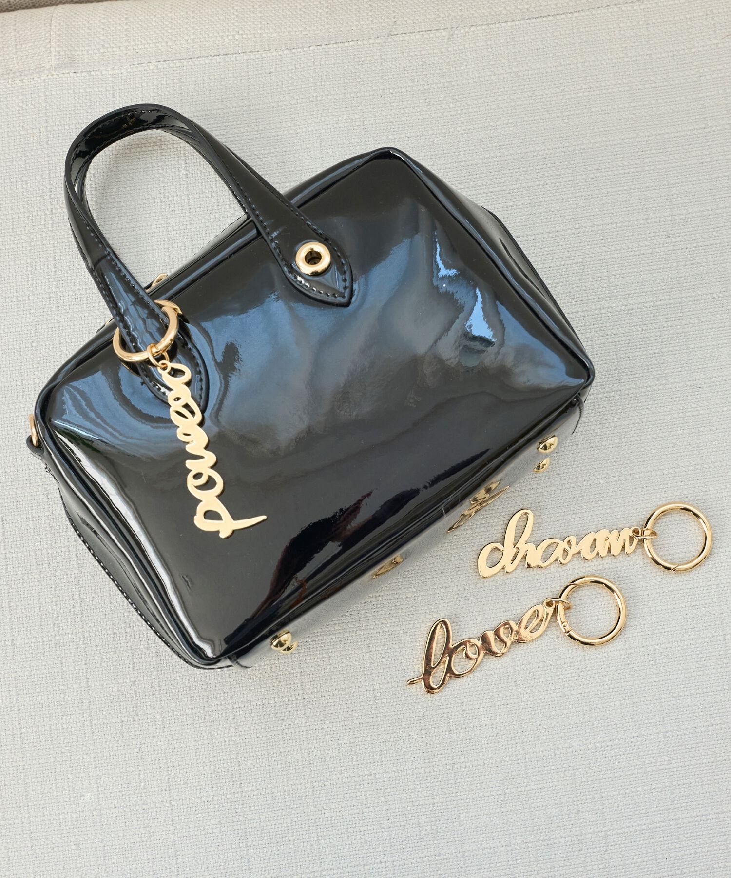 Phoebe「レタードキーチャーム　ラブ」|チャーム・キーホルダー|