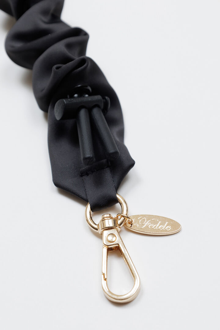  「FEDELE シュリンクサテンス ショートトラップ」|ストラップ|