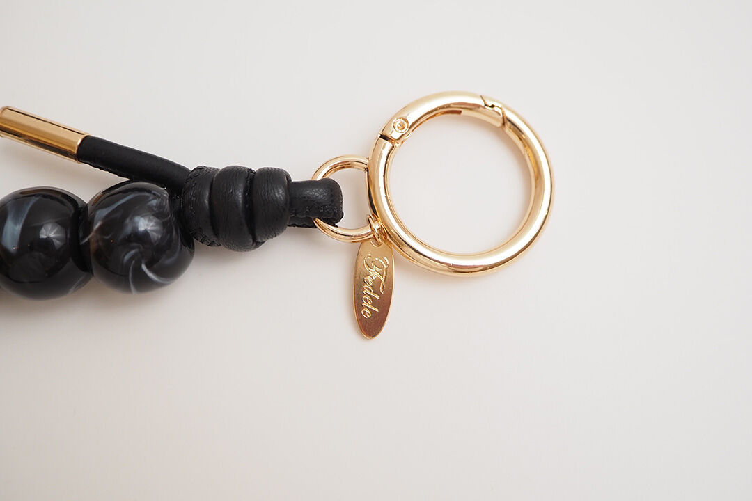  「FEDELE フェイクレザービーズストラップ L」|ストラップ|