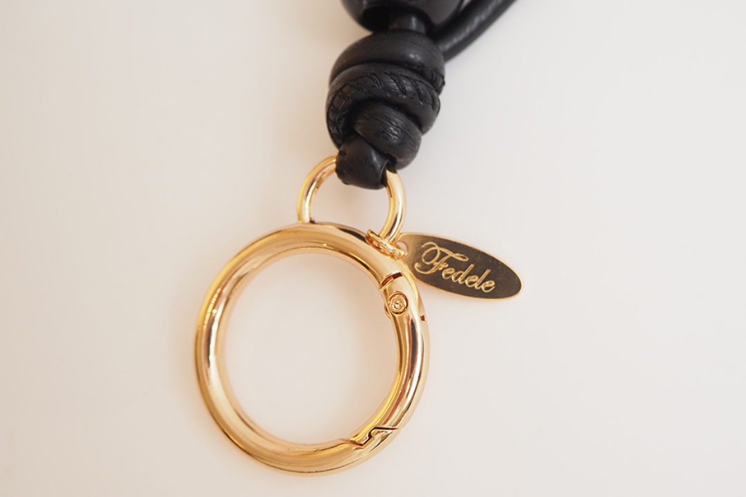  「FEDELE フェイクレザービーズストラップ S」|ストラップ|