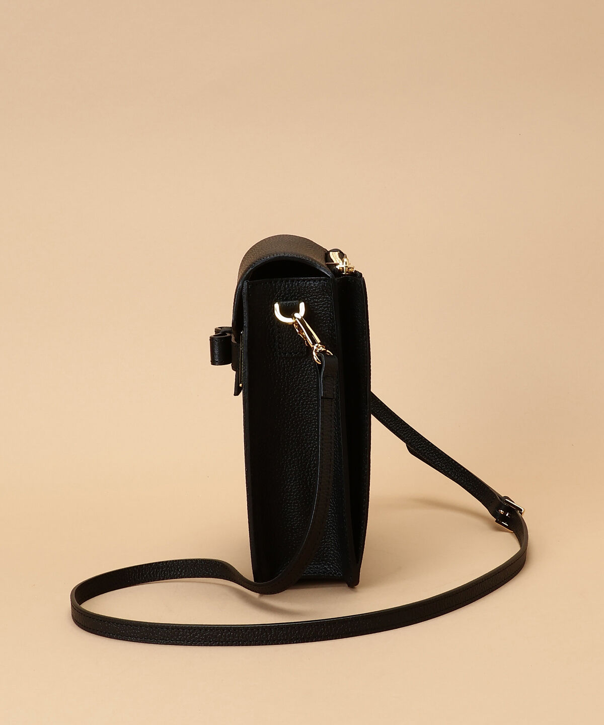 Samantha Thavasa「エムシュシュⅡ ショルダーバッグ 縦長サイズ」|ショルダー・メッセンジャー|