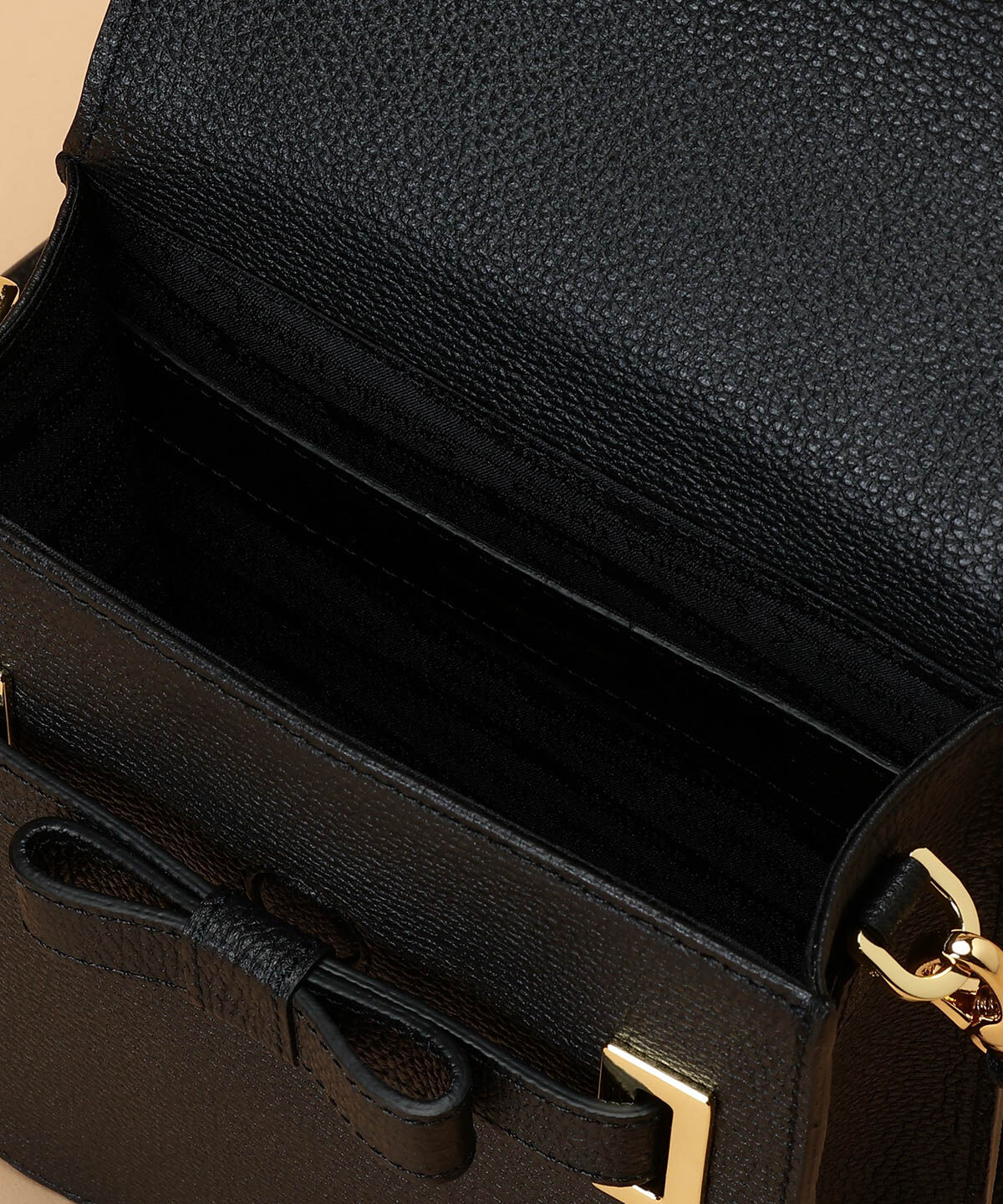 Samantha Thavasa「エムシュシュⅡ ショルダーバッグ 縦長サイズ」|ショルダー・メッセンジャー|