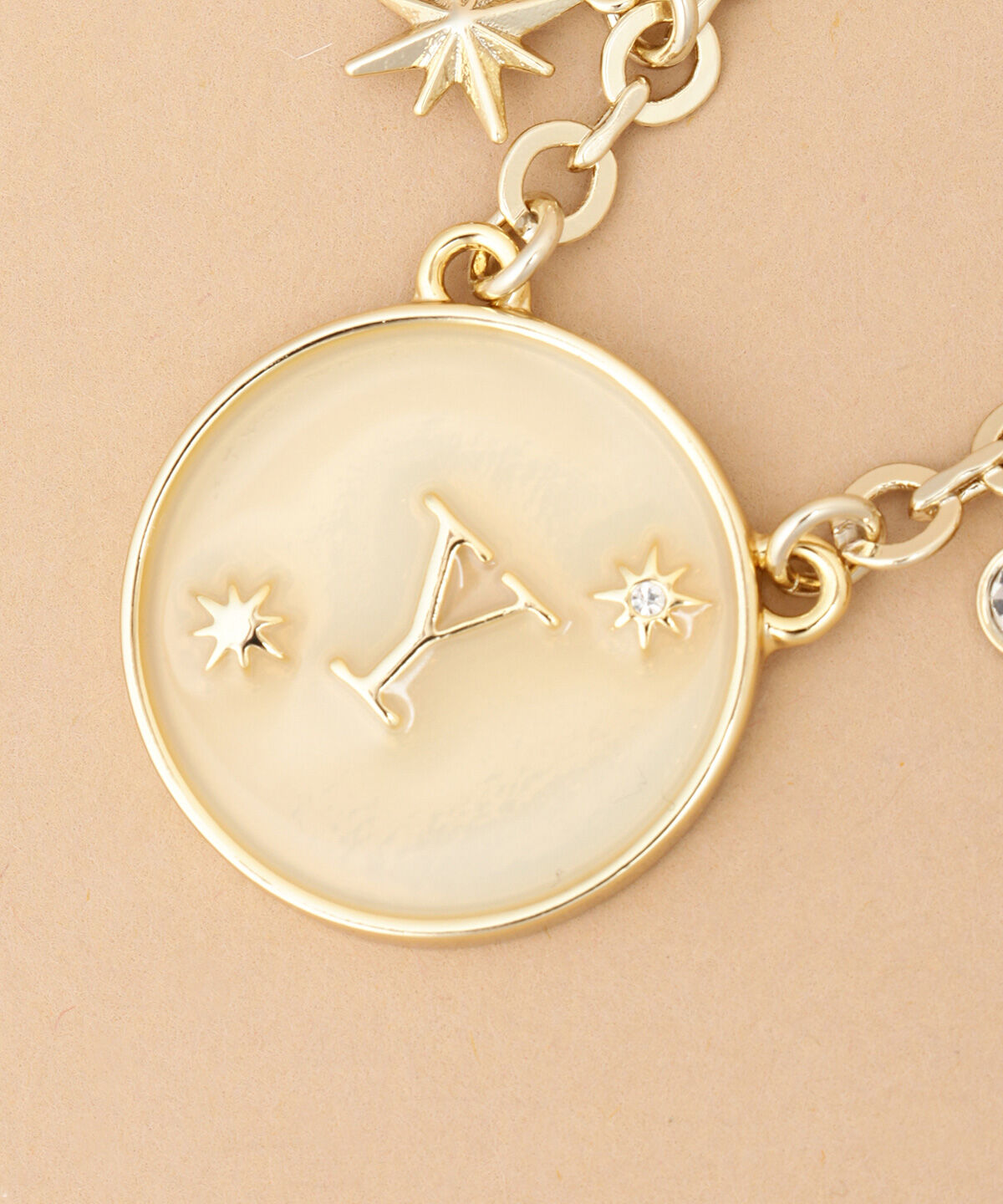 Samantha Thavasa「シャイニーイニシャルバッグチャーム Y」|チャーム・キーホルダー|