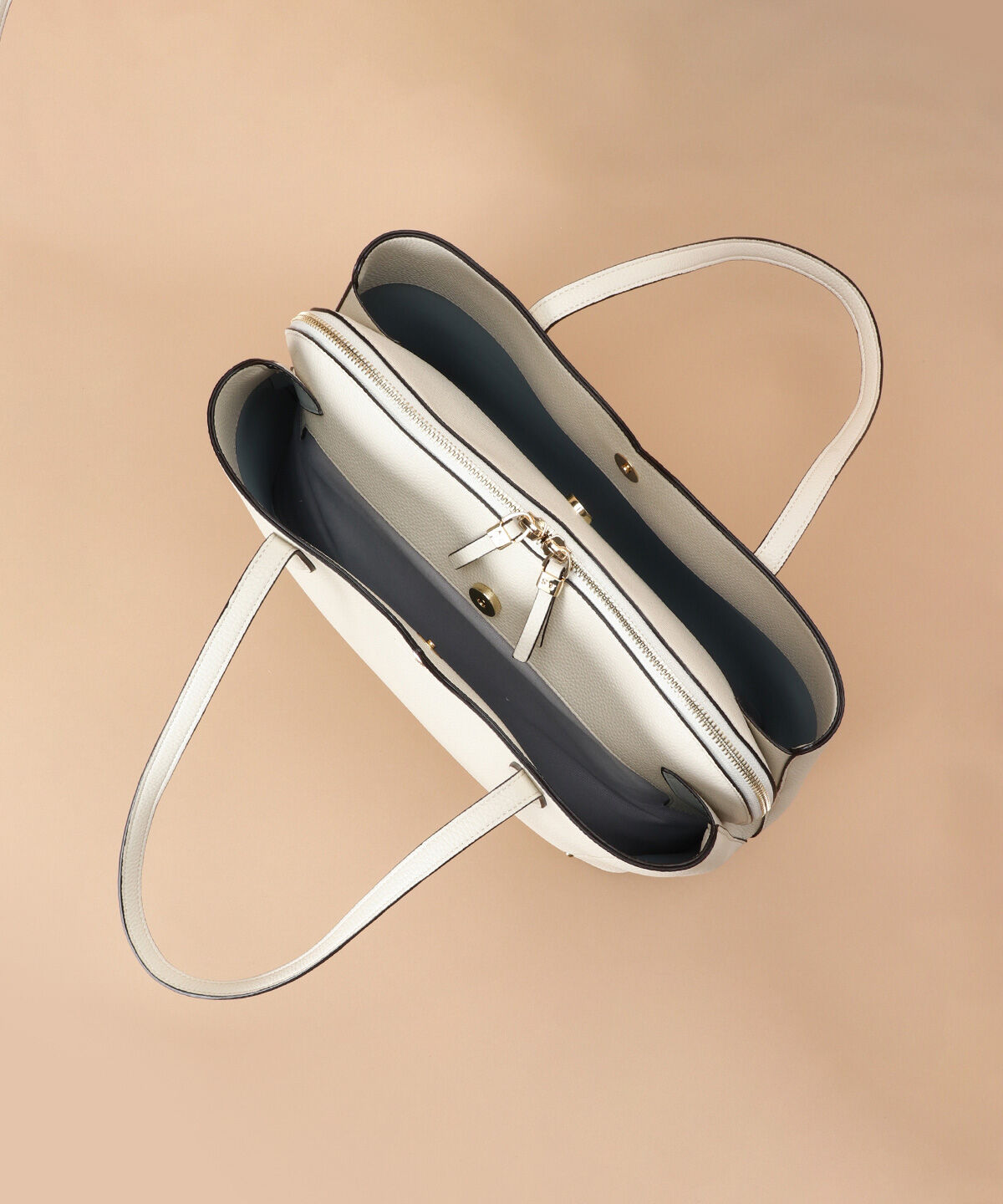 Samantha Thavasa「ウェーブデザインカッティングトートーバッグ」|トートバッグ|