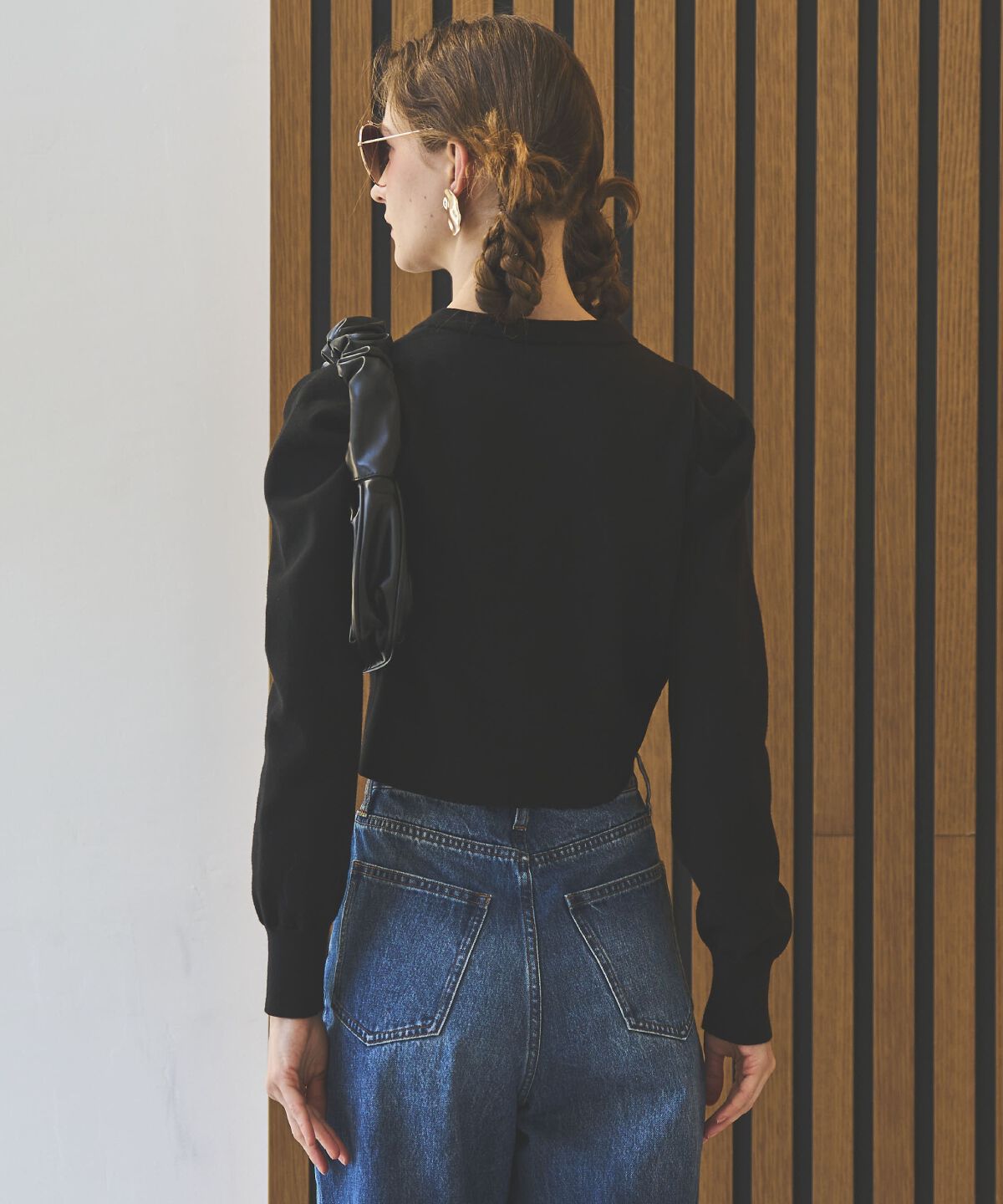 アンドクチュール「パワショルクルーネックカーディガン」|カーディガン|