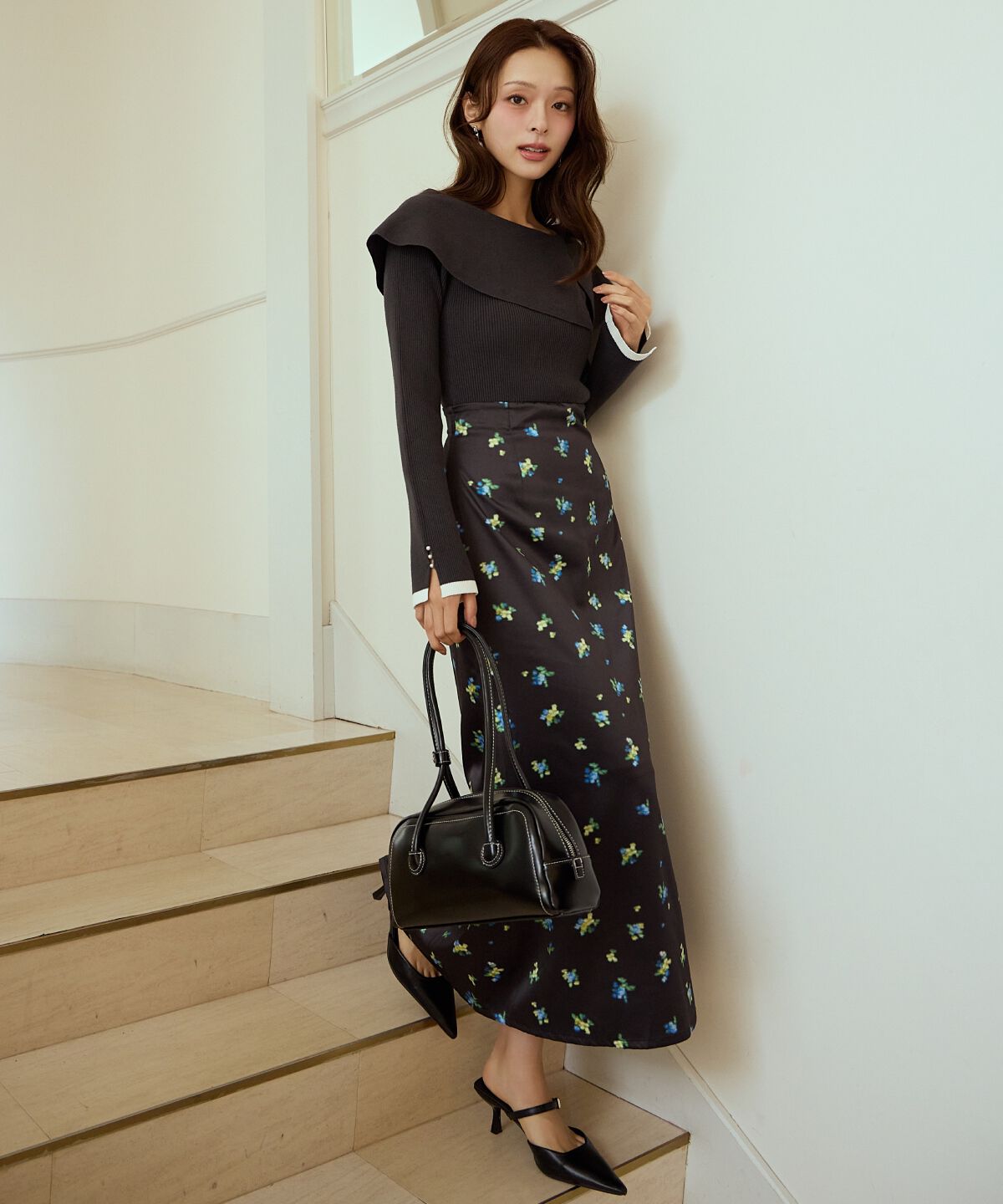 アンドクチュール「アシンメトリーカラーニットプルオーバー」|ニット・セーター|