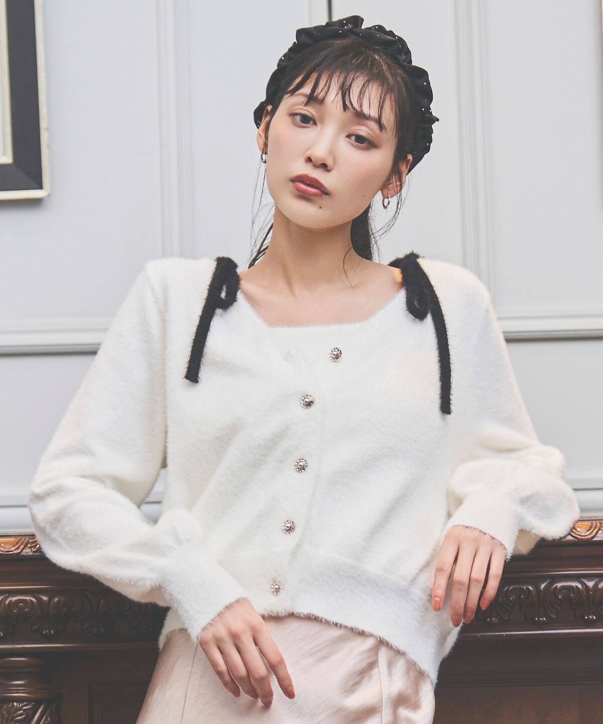 アンドクチュール「ラメフェザーショルダーリボンアンサンブル」|カーディガン|