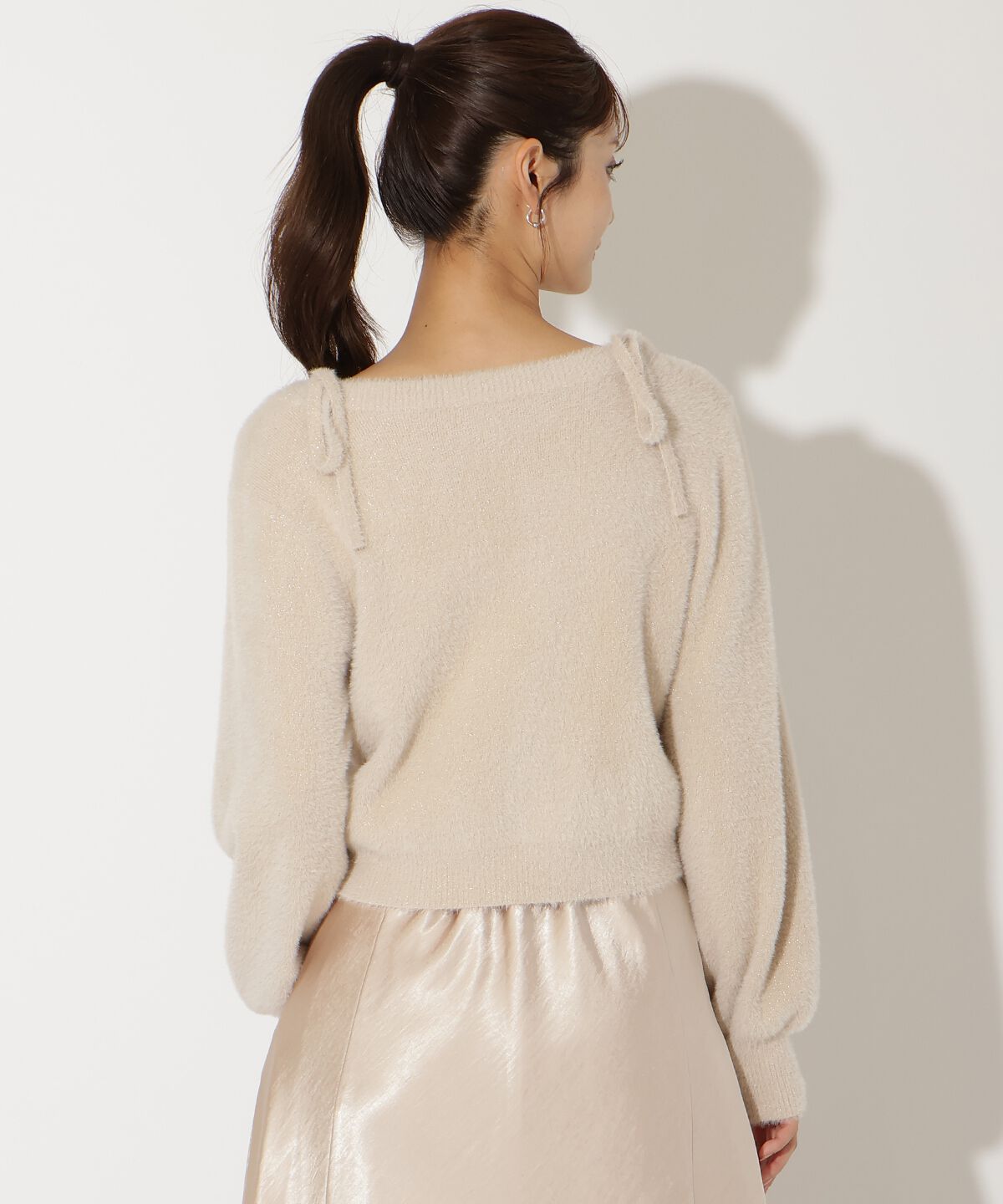 アンドクチュール「ラメフェザーショルダーリボンアンサンブル」|カーディガン|