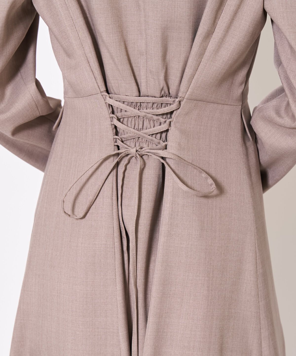 アンドクチュール「Vネックパフスリーブワンピース」|ワンピース|