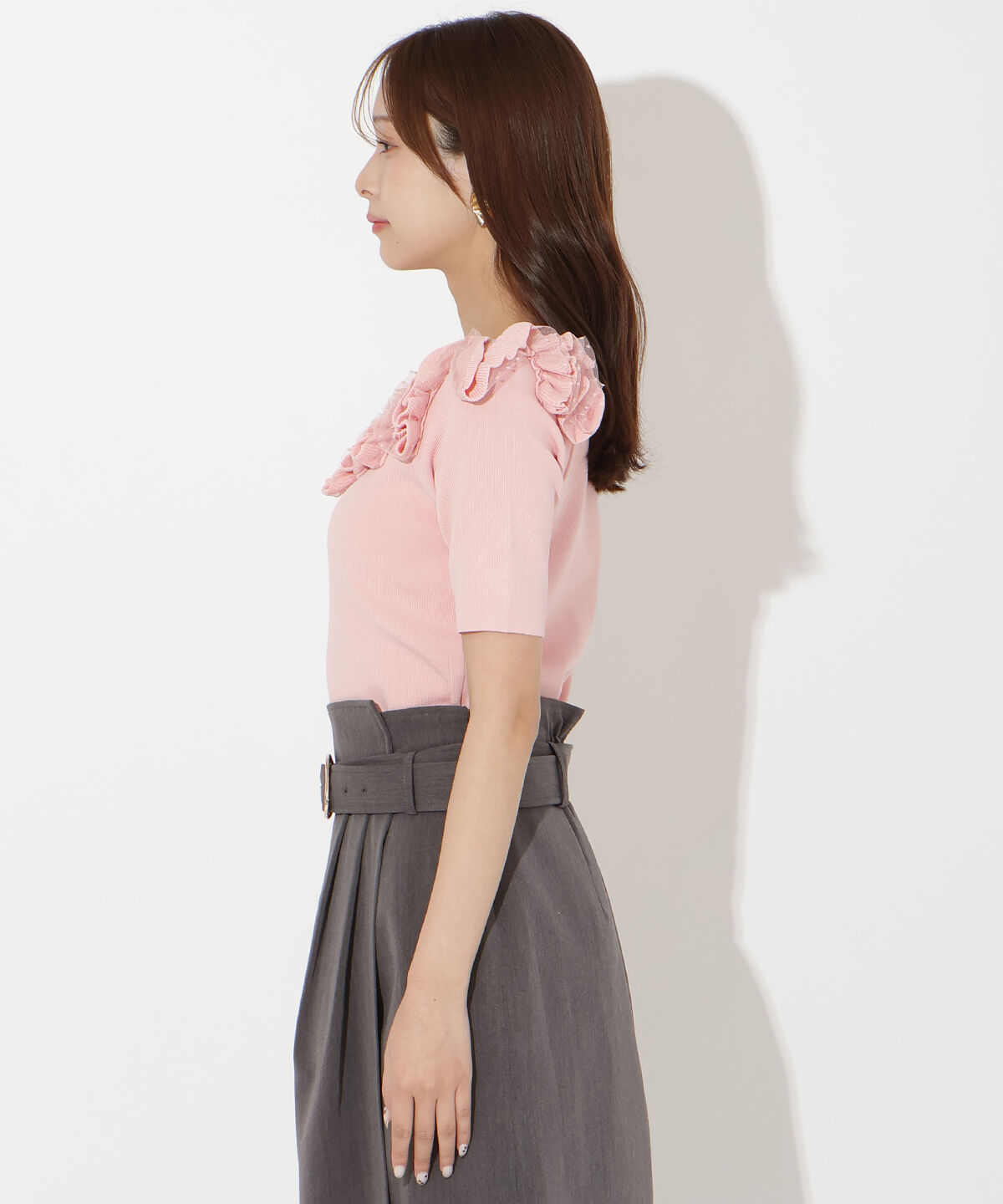 アンドクチュール「フリルボートネックニットプルオーバー」|ニット・セーター|