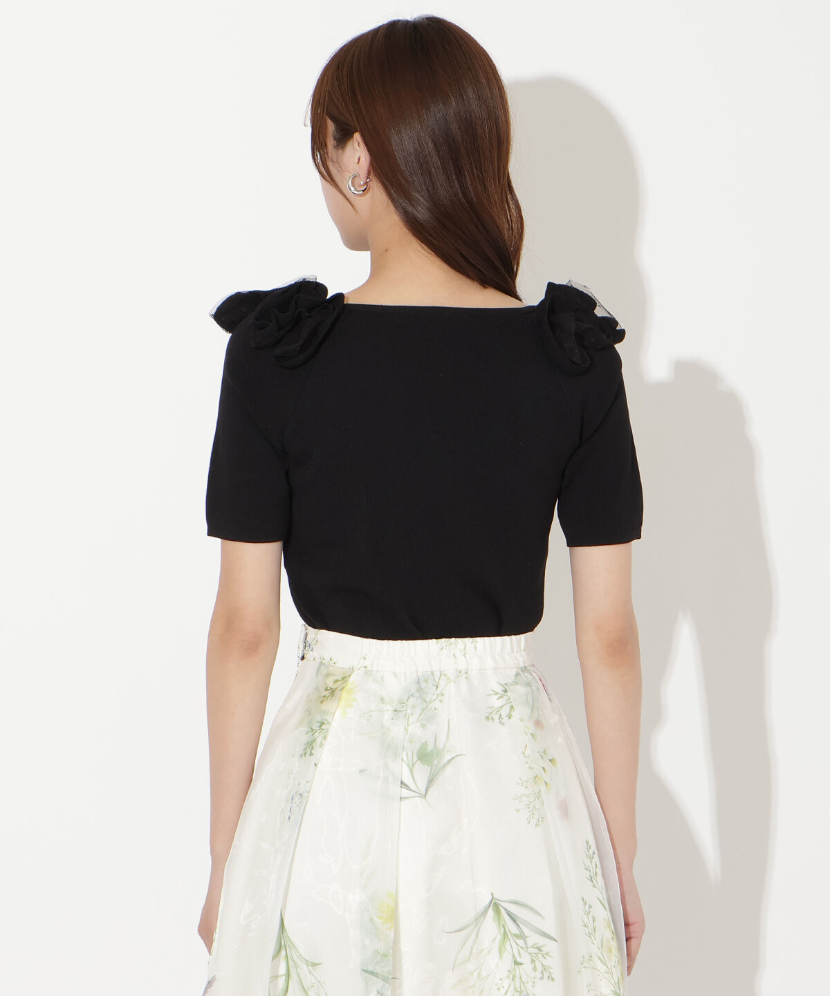 アンドクチュール「フリルボートネックニットプルオーバー」|ニット・セーター|