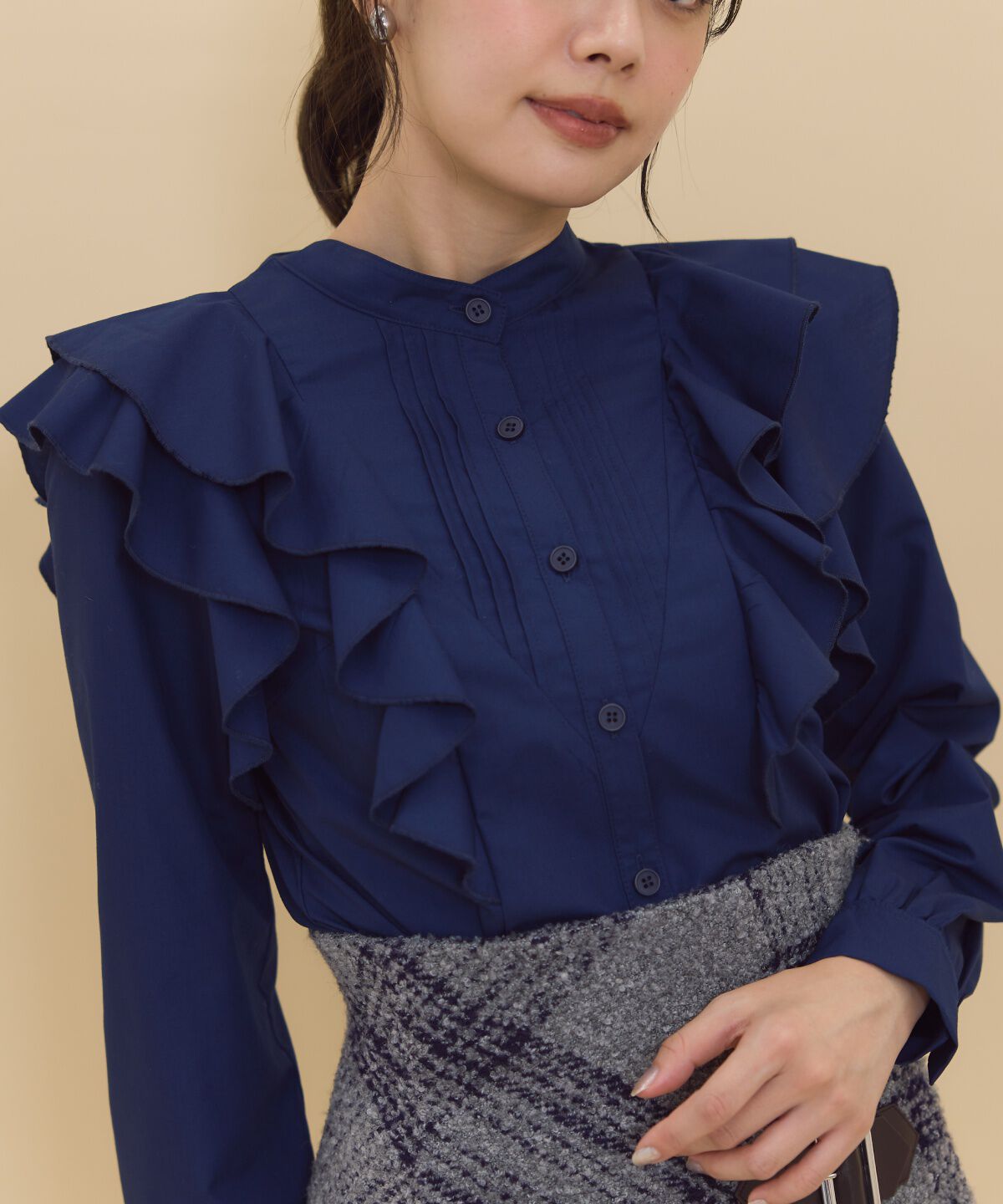 REDYAZEL「ショルダーフリルスタンドシャツ」|シャツ・ブラウス|