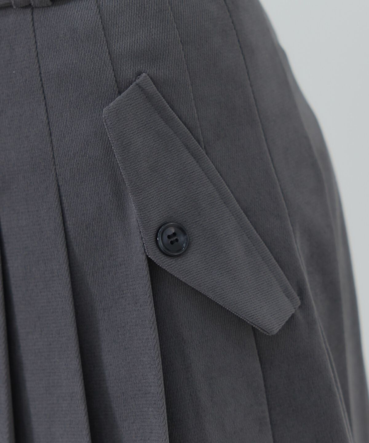 REDYAZEL「ベルテッドプリーツミニスカート」|フレア|