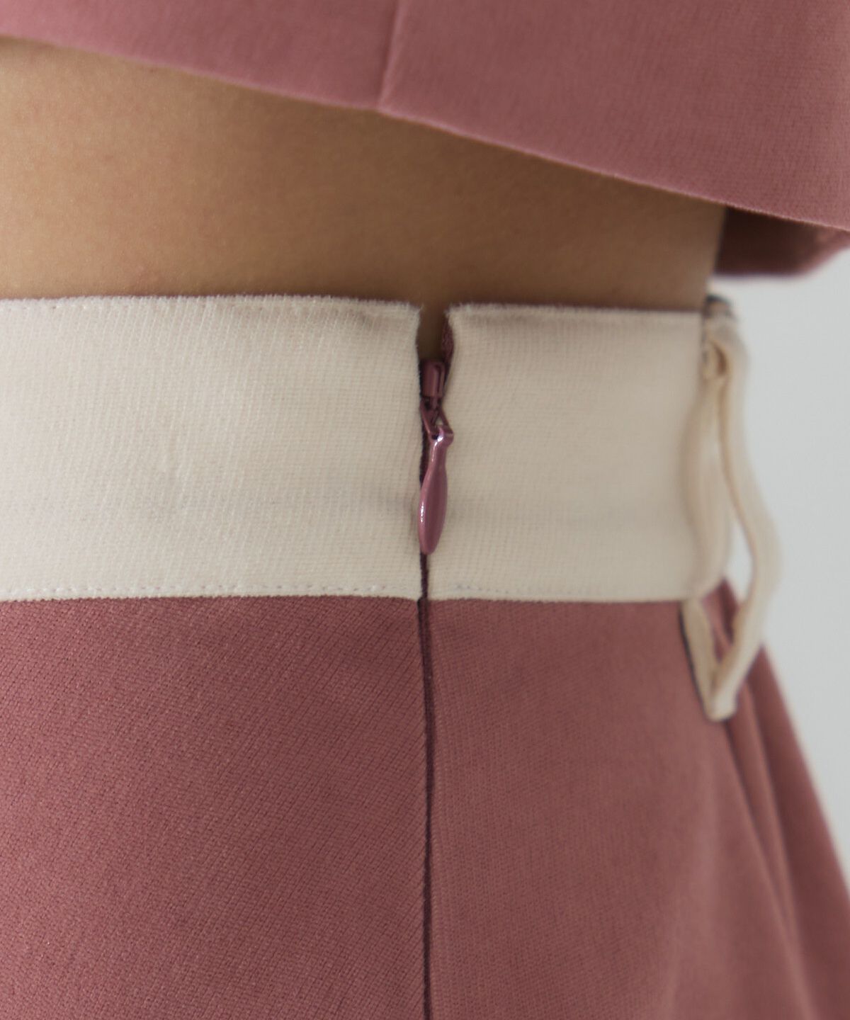 REDYAZEL「ダブルボタンバイカラーミニスカート」|フレア|