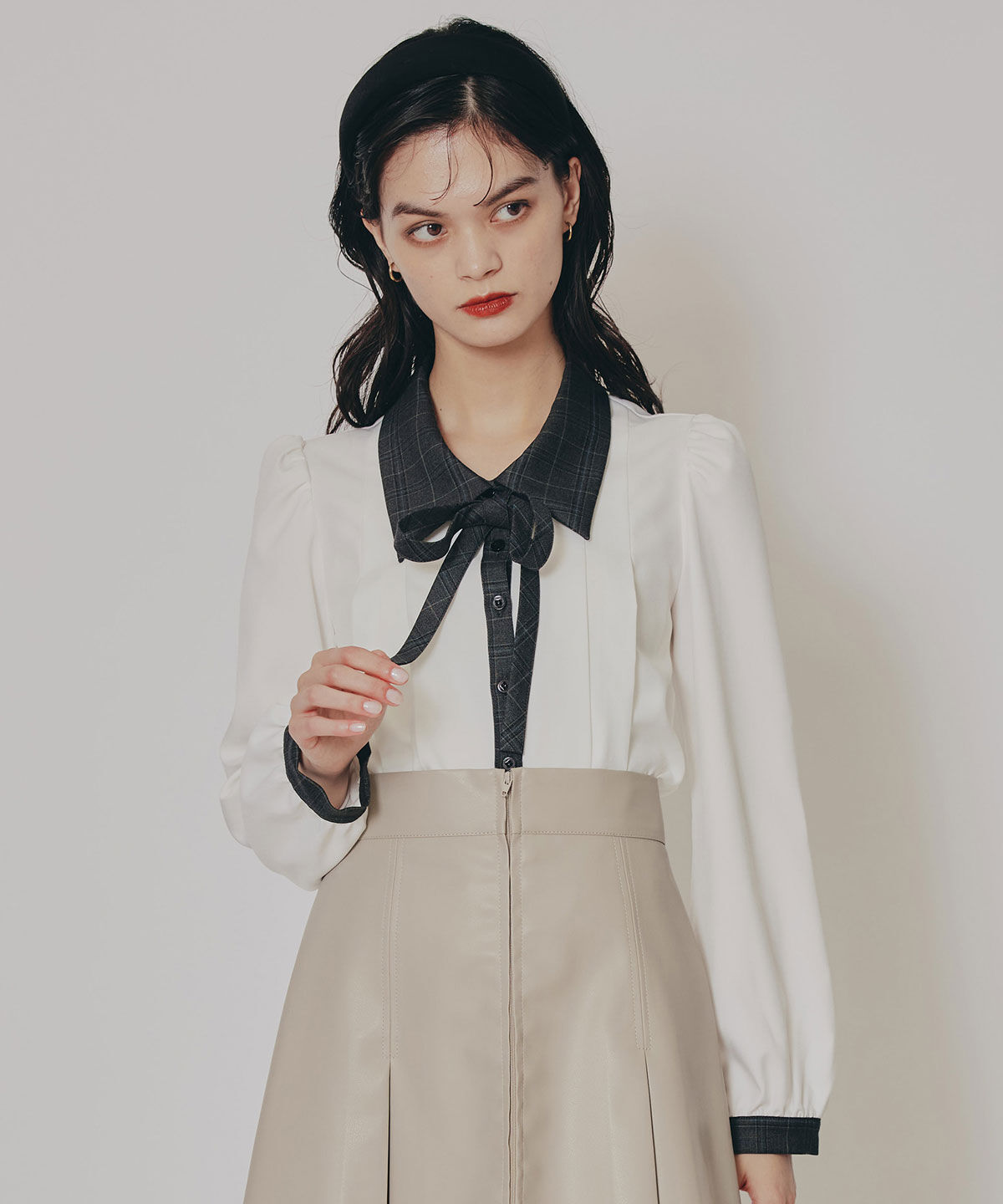 REDYAZEL「チェックバイカラーリボンタイブラウス」|シャツ・ブラウス|グレー