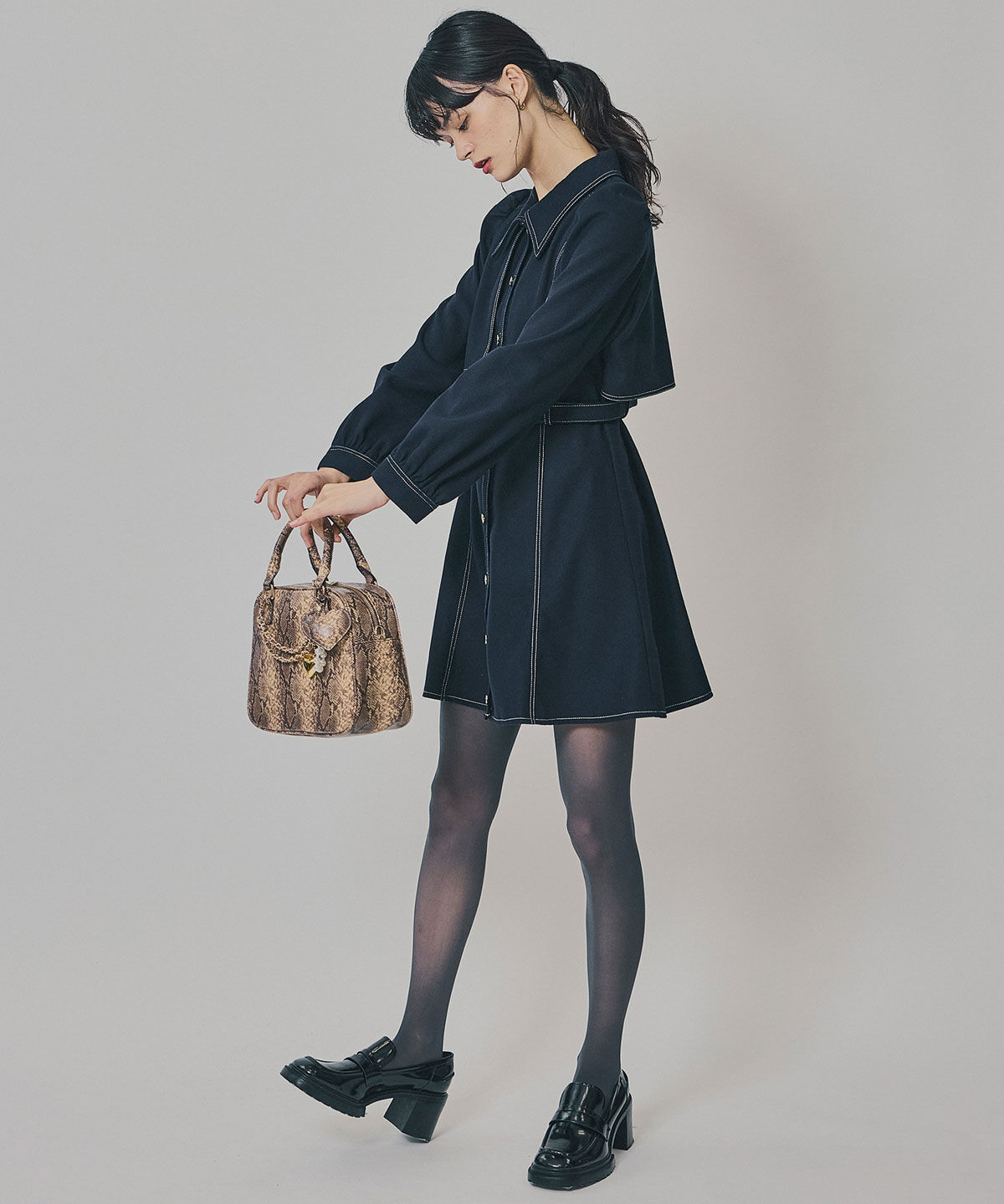 REDYAZEL「バイカラーステッチラインミニワンピース」|ワンピース|