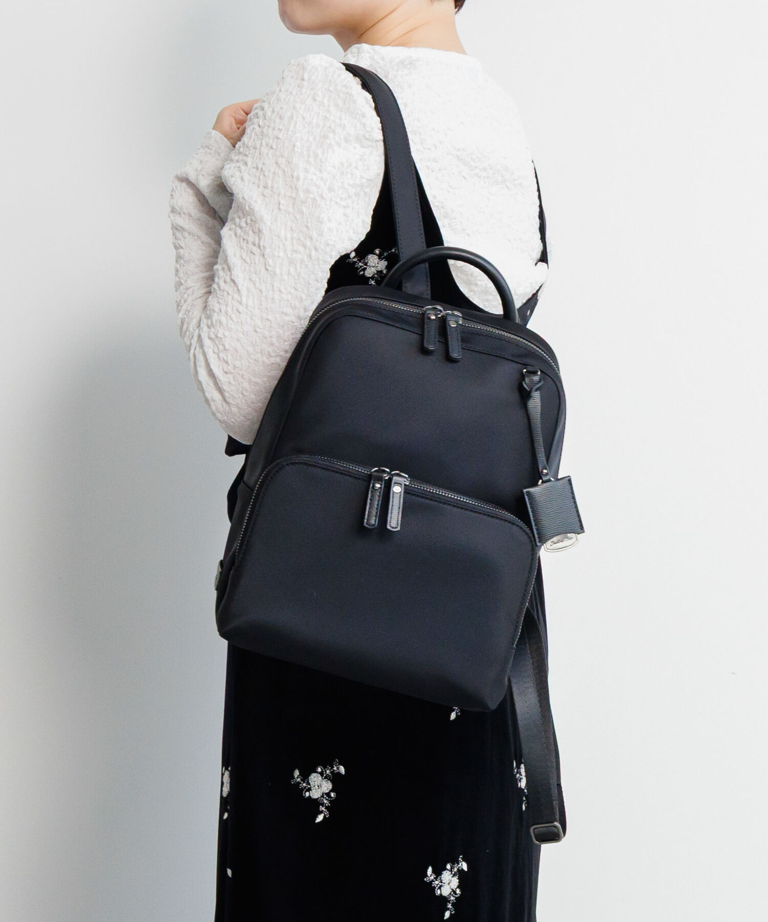 Jewelna Rose「Jewelna Rose フレイヤ・リュック2 エアリィ ミドル 16263」|リュック|オールブラック