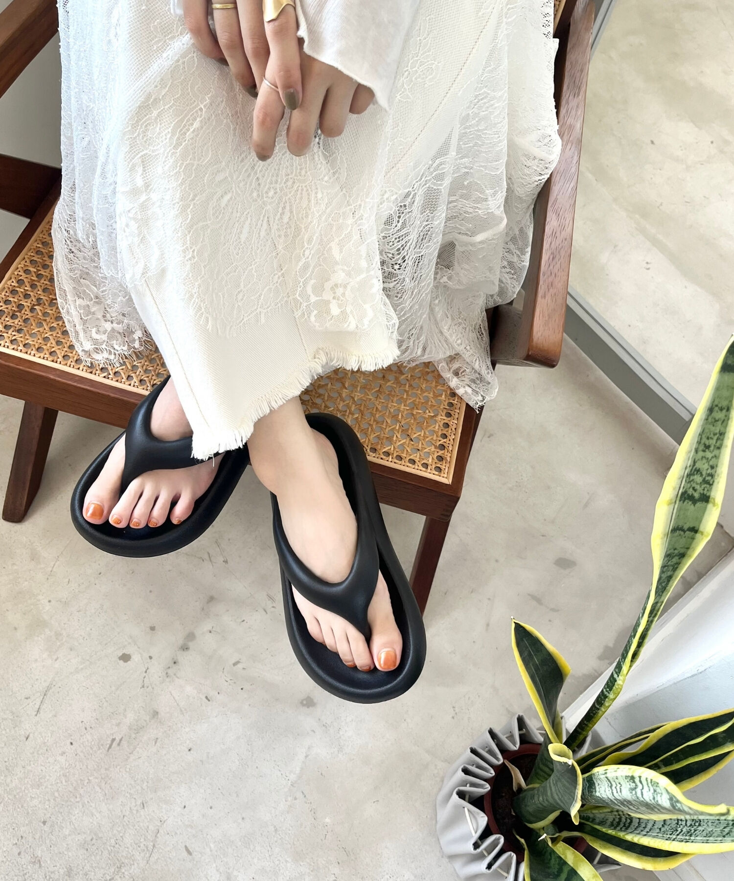 ORiental TRaffic「【リカバリーサンダル】パデットトングサンダル/OT3219 トング サンダル 人気 売れてる トレンド 軽い」|サンダル|