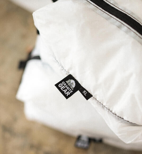 BEAMS「GRANITE GEAR / TACTICAL AIR ZIPSACK 5L」|フィギュア・ホビー|
