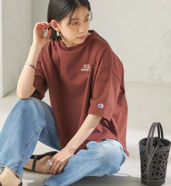 SHIPS for women「《予約》【一部WEB限定/ SHIPS別注】Champion: 5分袖 ロゴ プリント TEE」|Tシャツ・カットソー|ブラウン