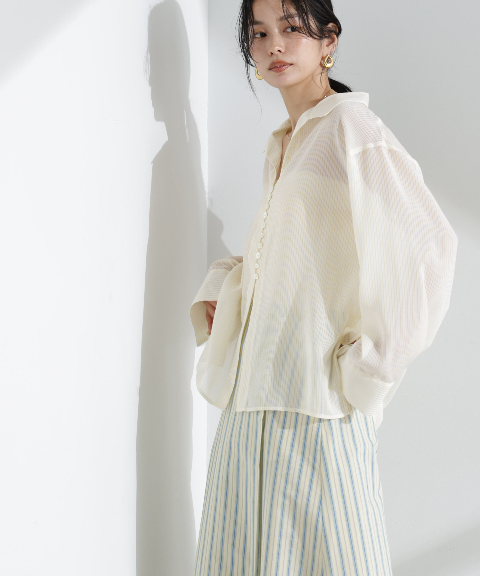 nano･universe「マルチボタンシアーストライプシャツ(セットアップ可)」|シャツ・ブラウス|