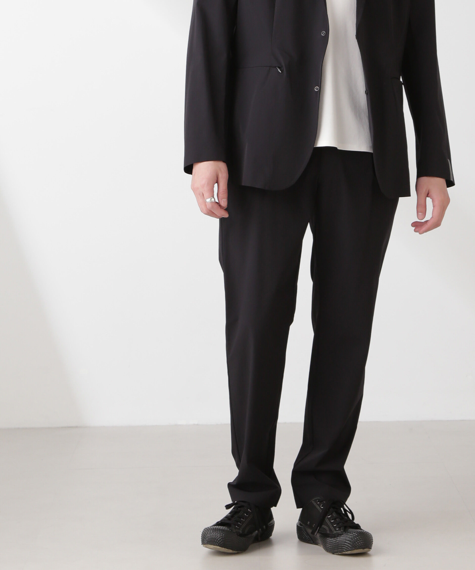 nano･universe「｢EVERLAST｣ テクニカルナイロンパンツ（セットアップ可）」|チノ|