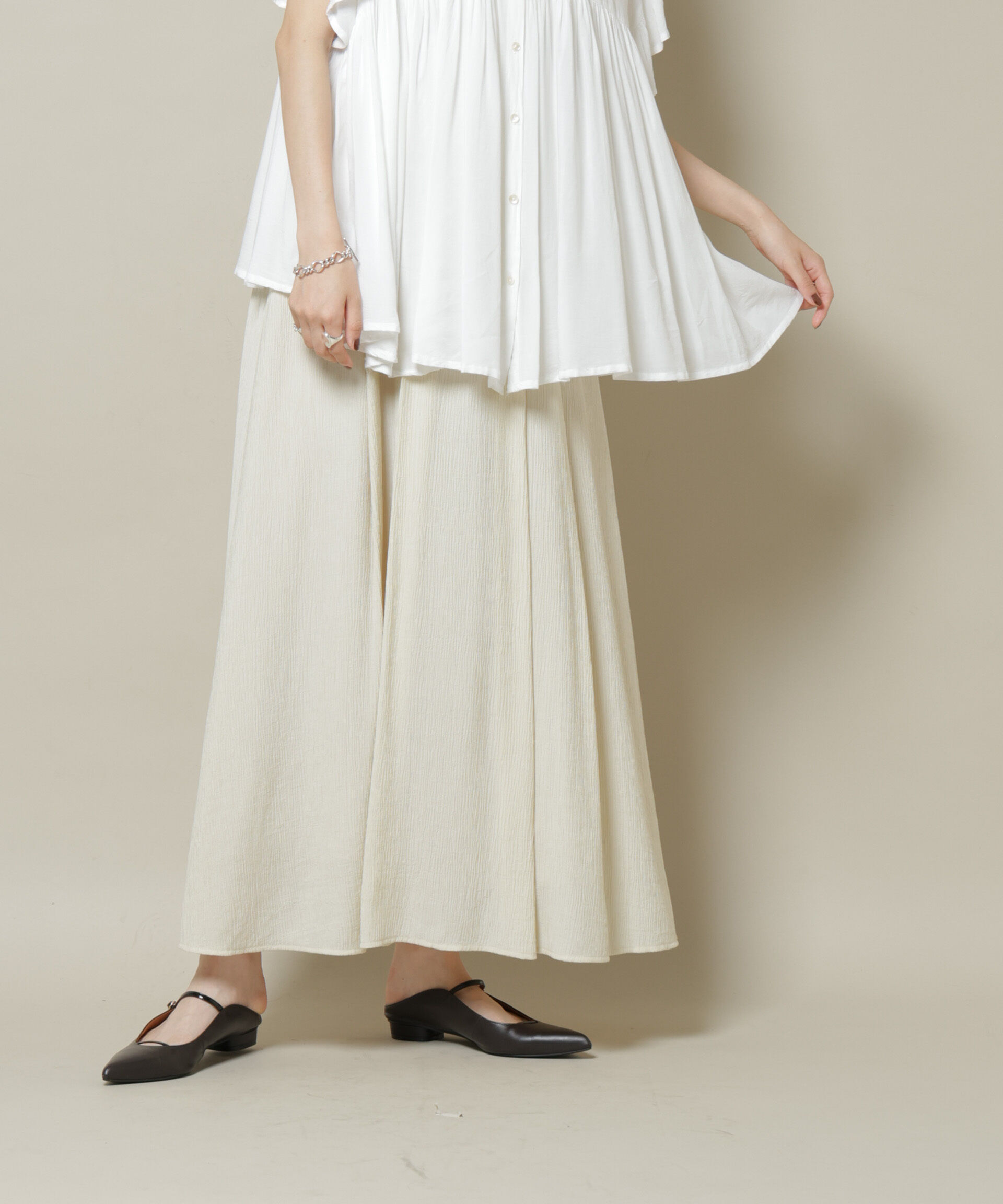 nano･universe「楊柳タックフレアスカート」|スカート|ライトベージ 1