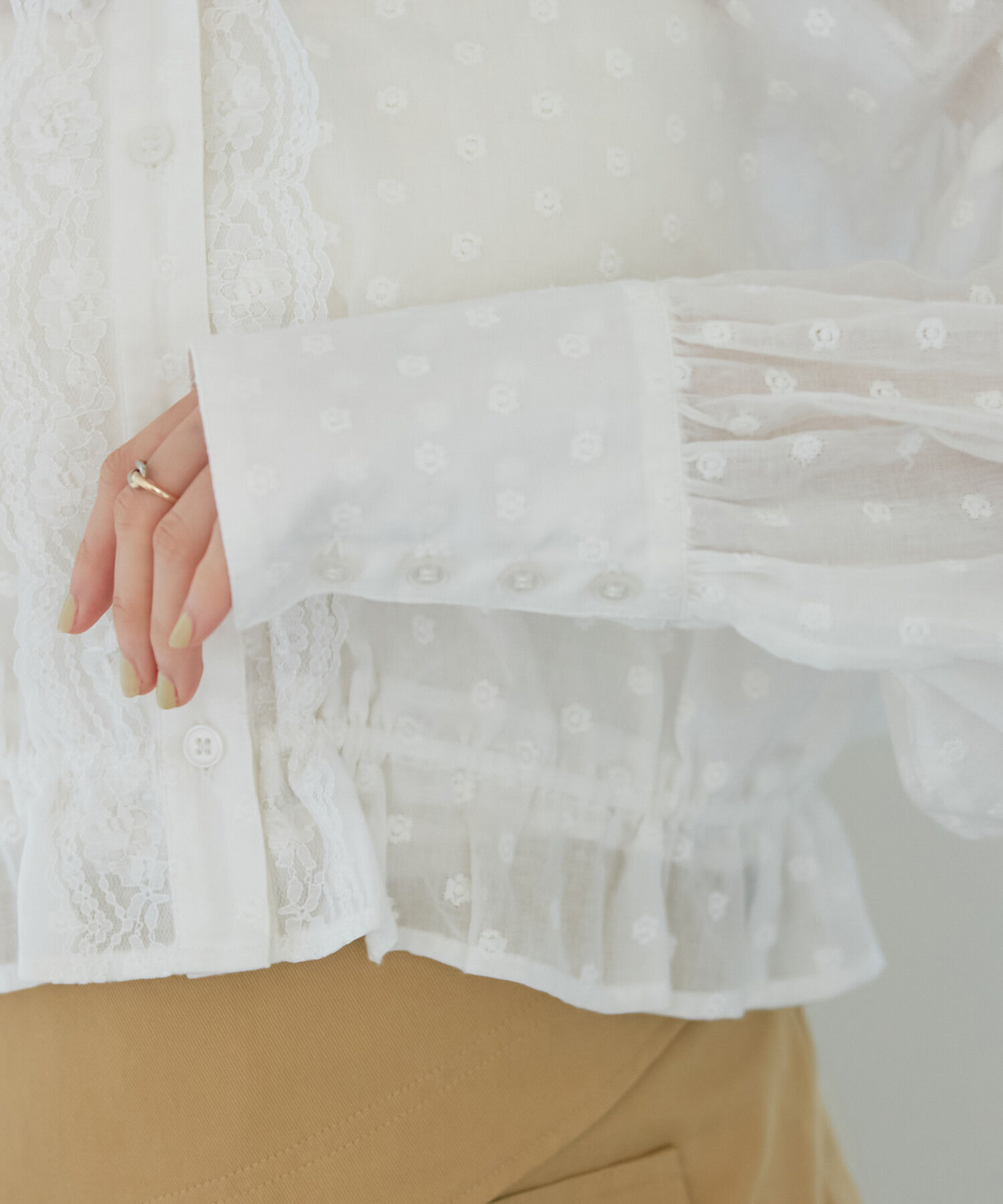 VIS「ドビーフラワーブラウス」|シャツ・ブラウス|