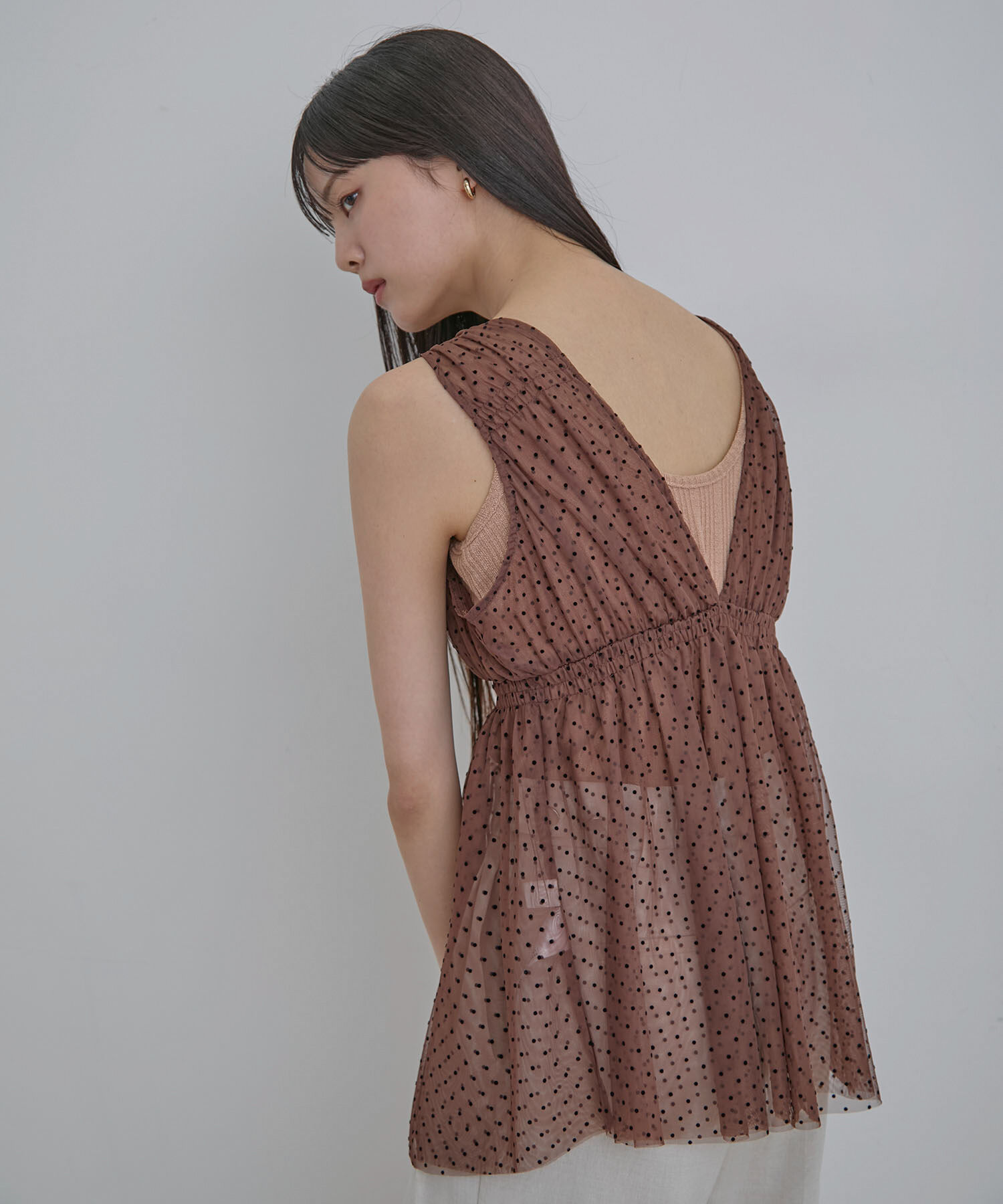 VIS「フロッキードットチュールチュニック」|シャツ・ブラウス|ダークブラウン(20)