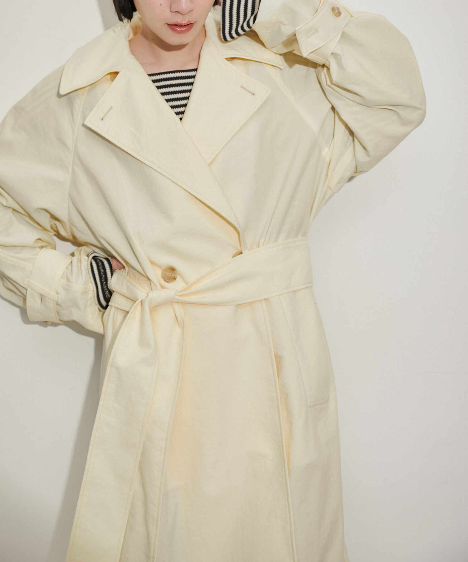 ADAM ET ROPE'「【環境配慮】ファンクショントレンチコート」|トレンチコート|オフホワイト(15)