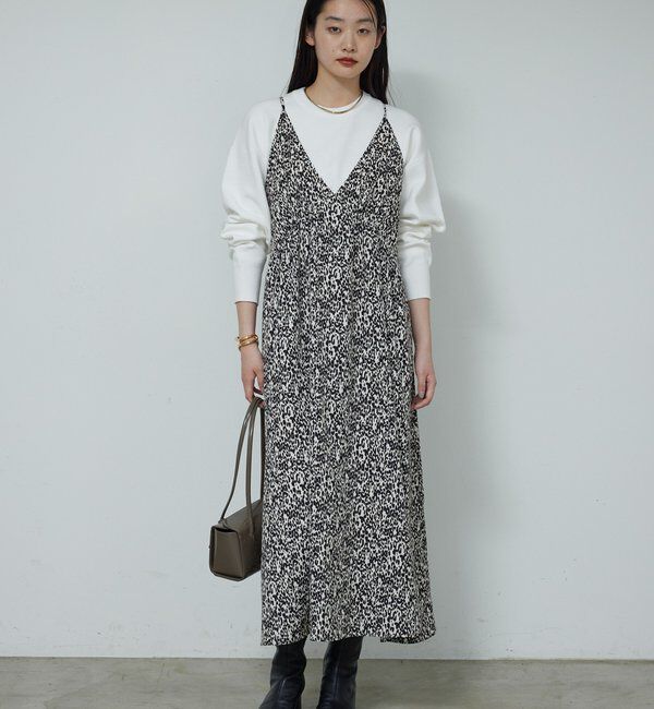  「【万能ワンピース】【オールシーズン活躍】ディープVキャミワンピース」|ワンピース|オフホワイト