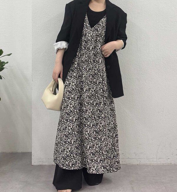  「【万能ワンピース】【オールシーズン活躍】ディープVキャミワンピース」|ワンピース|