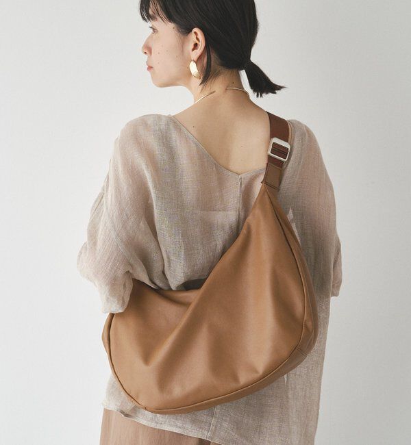  「ソフトレザーラウンドビッグショルダーバッグ」|ショルダー・メッセンジャー|