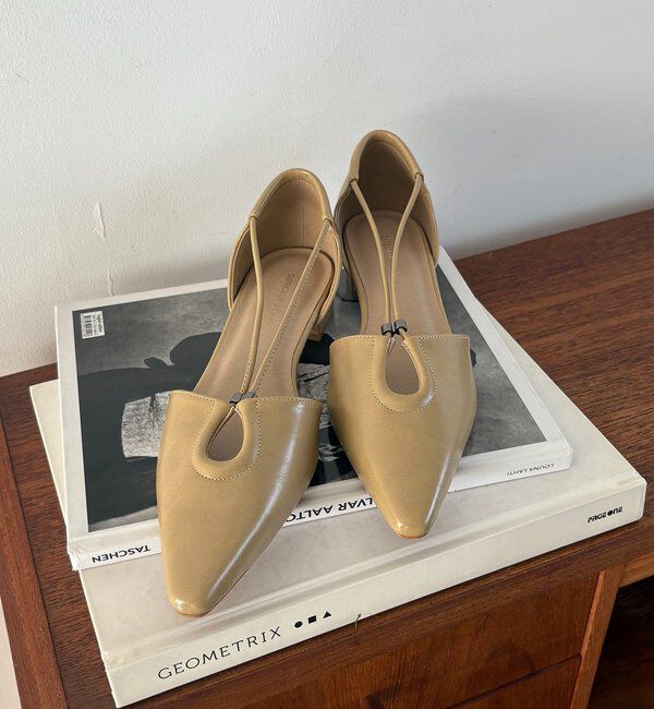  「クロスストラップフラットシューズ」|その他|