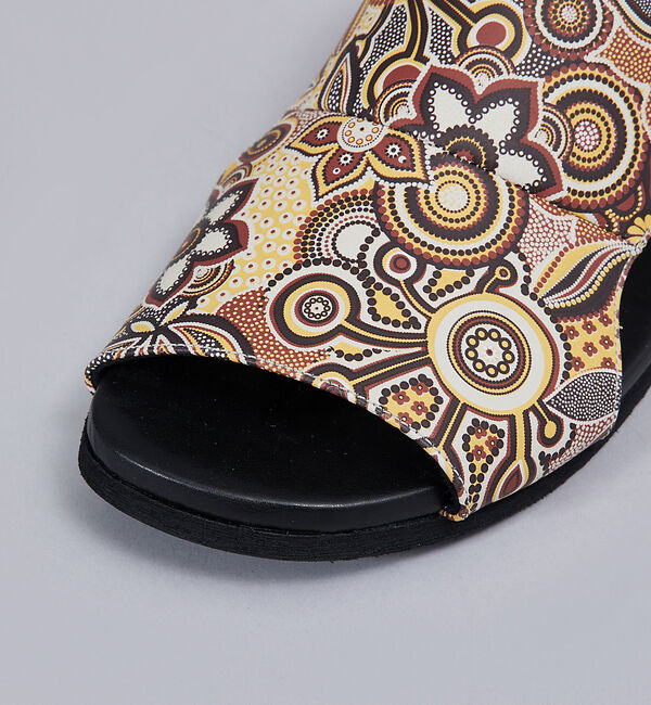 alfredoBANNISTER「【WRAP SHOES】レザー サイドキャビティ ボタニカル柄 スライドサンダル」|サンダル|