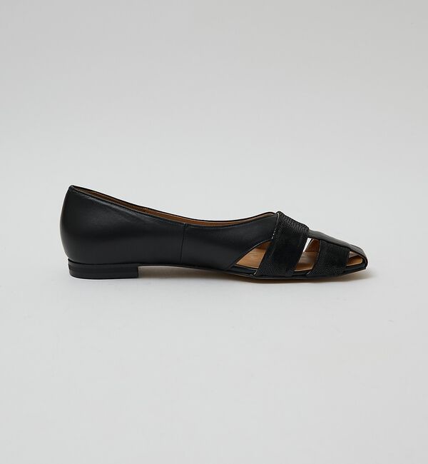 AU BANNISTER「【ロングセラー】グルカモチーフフラットパンプス」|パンプス|