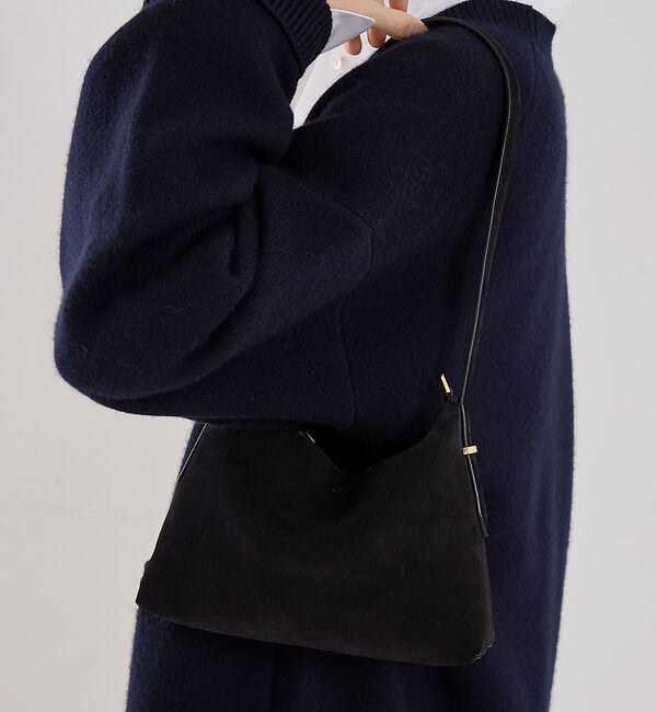 The Store by C' 「【TOTEME】BEVEL SUEDE WRISTLET／スエードバッグ」|ハンドバッグ|