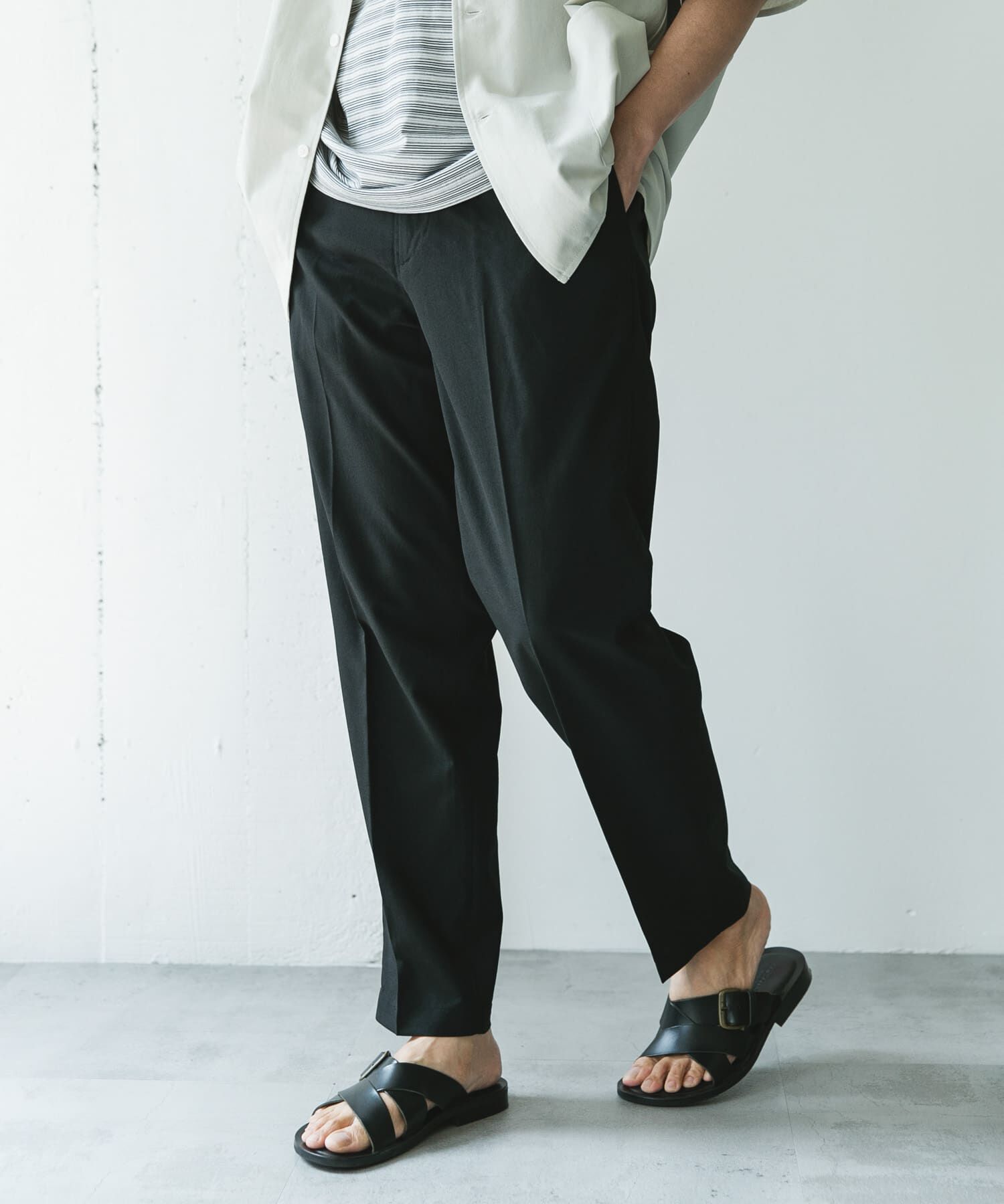 URBAN RESEARCH DOORS「『UR TECH DRYLUXE』『イージーケア/速乾/UVカット』テーパードパンツ」|その他|