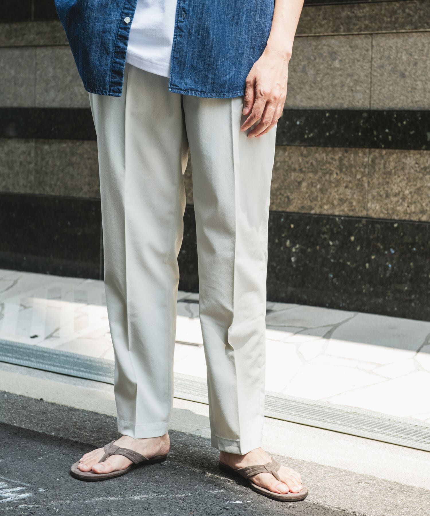 URBAN RESEARCH DOORS「『UR TECH DRYLUXE』『イージーケア/速乾/UVカット』テーパードパンツ」|その他|ベージュ系その他