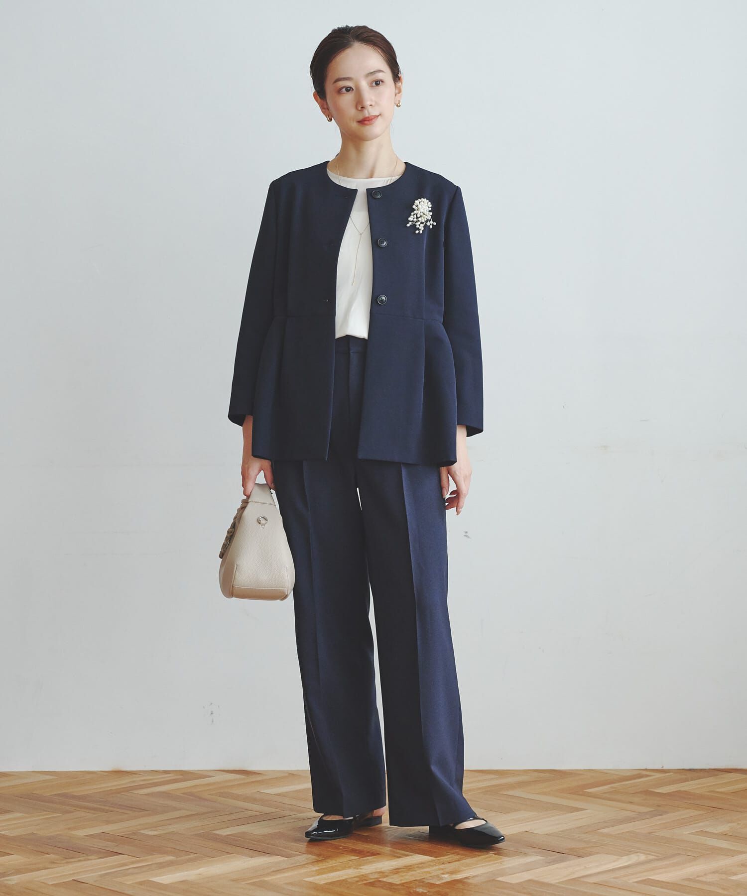 URBAN RESEARCH「ノーカラーペプラムジャケット」|ノーカラージャケット|